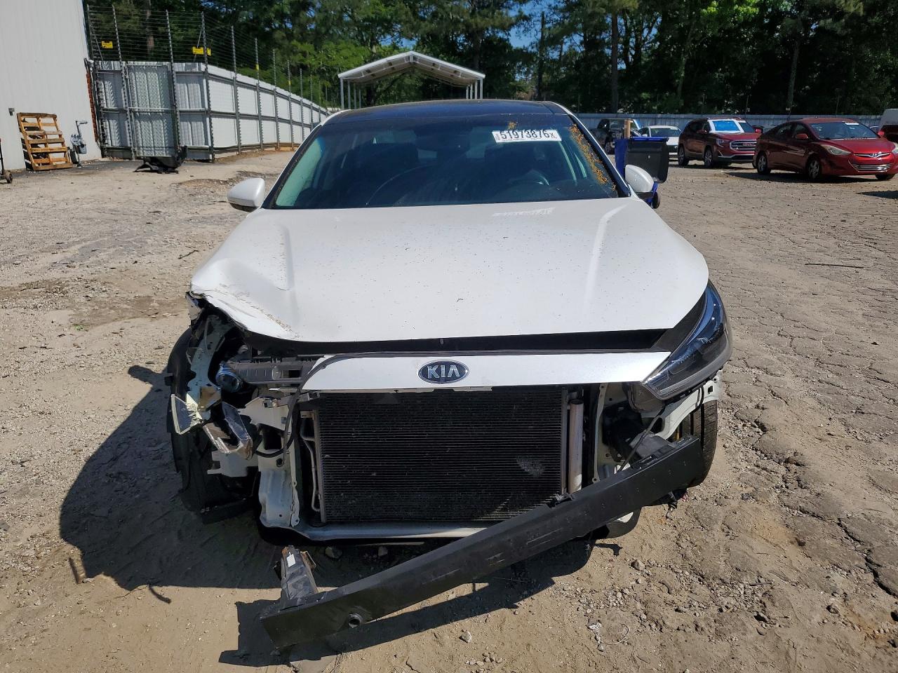 2017 Kia Cadenza Premium White vin: KNALC4J12H5046184