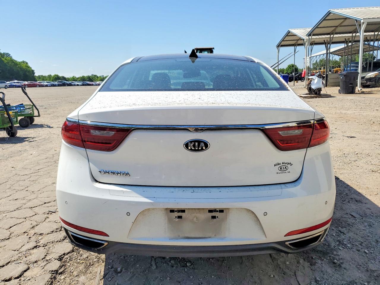 2017 Kia Cadenza Premium White vin: KNALC4J12H5046184
