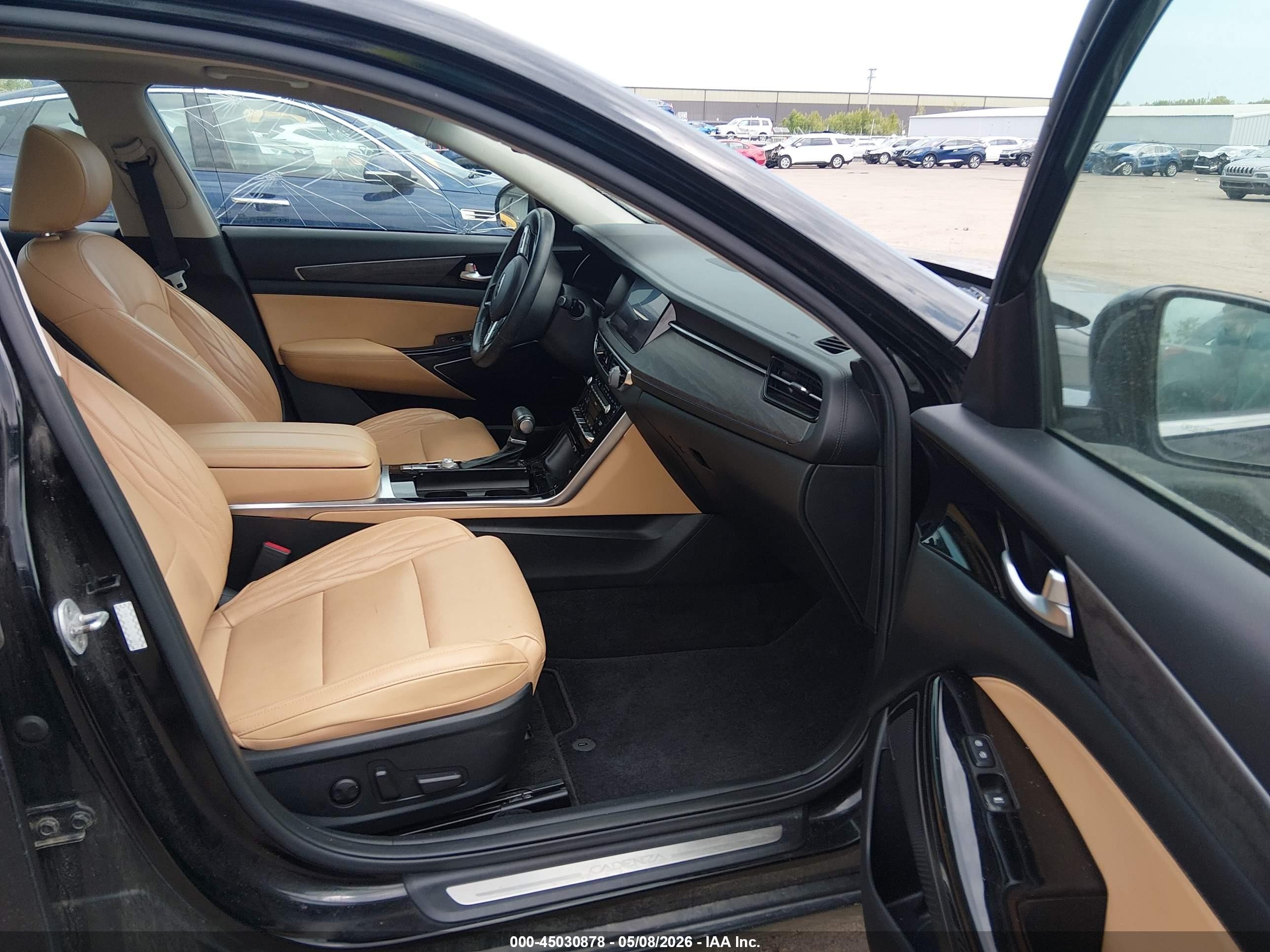 2020 Kia Cadenza Limited Black vin: KNALC4J14L5236691