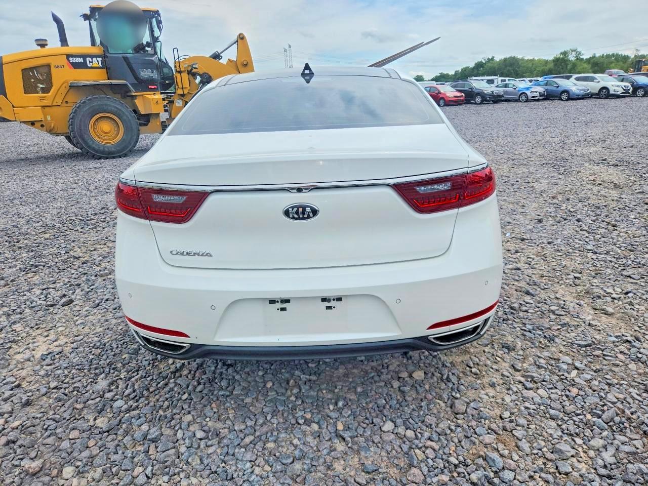 2019 Kia Cadenza Technology White vin: KNALC4J16K5171292