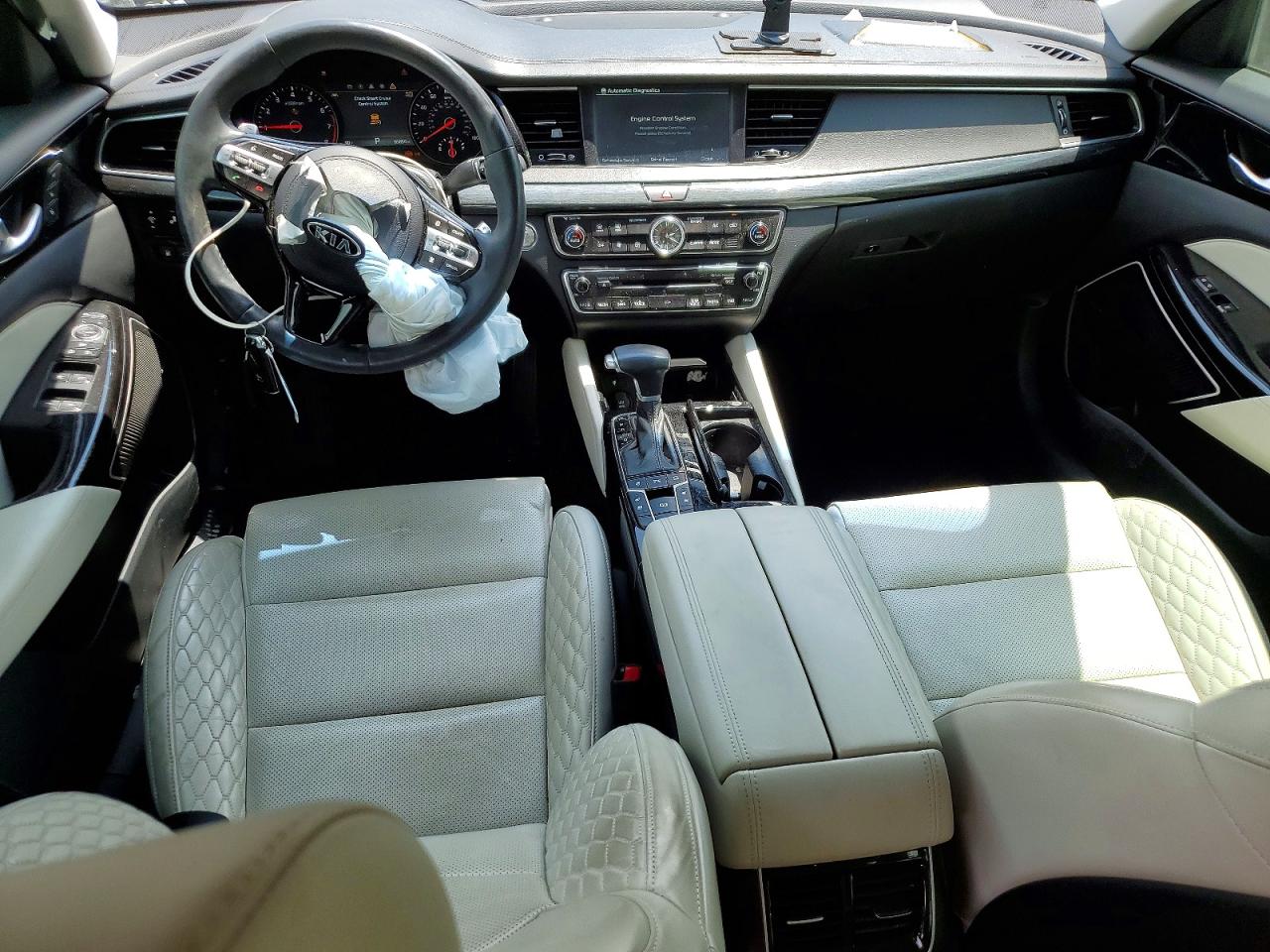 2017 Kia Cadenza Limited Черный vin: KNALC4J19H5073852