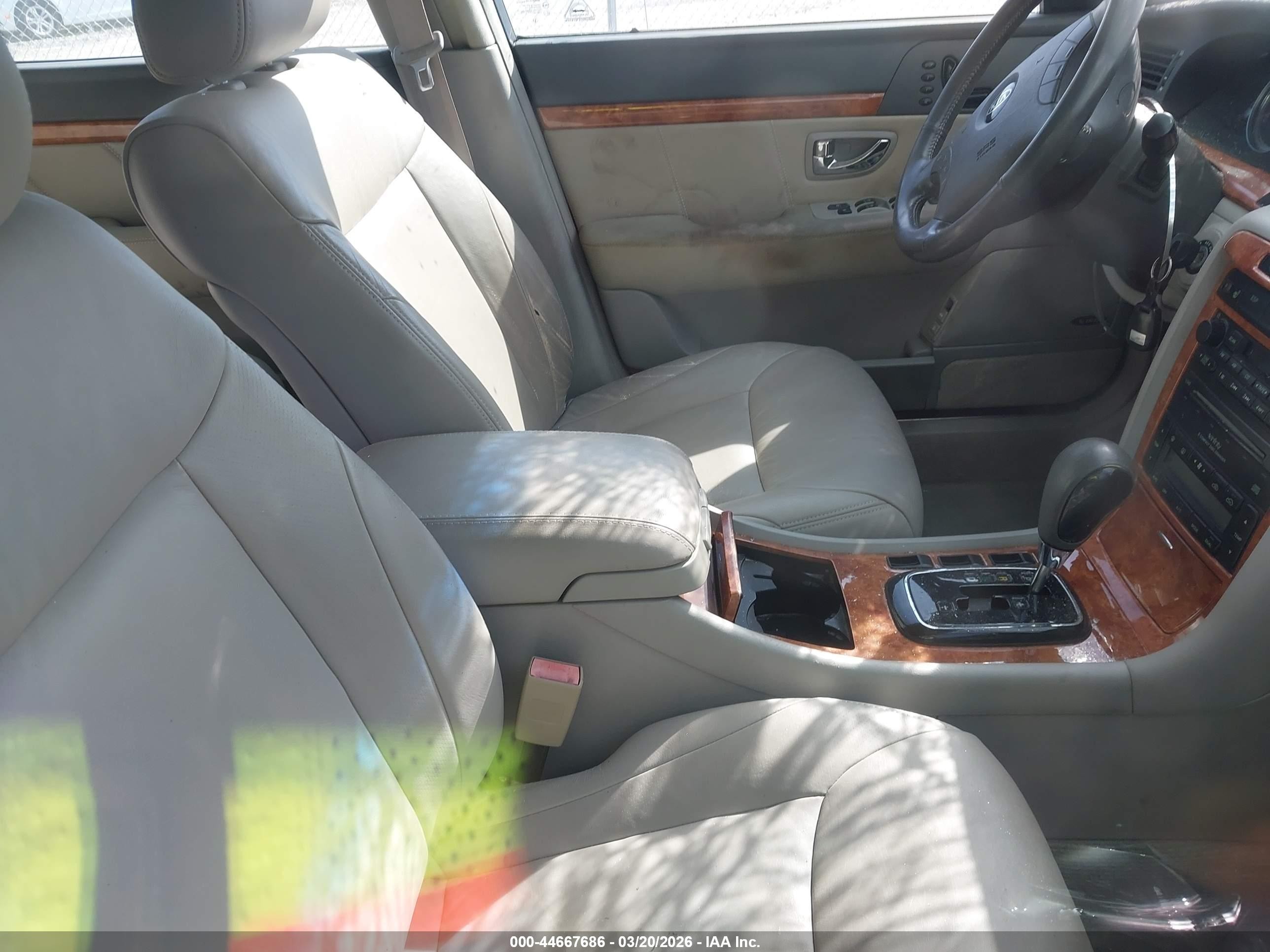 2005 Kia Amanti   Champagne vin: KNALD124055082889