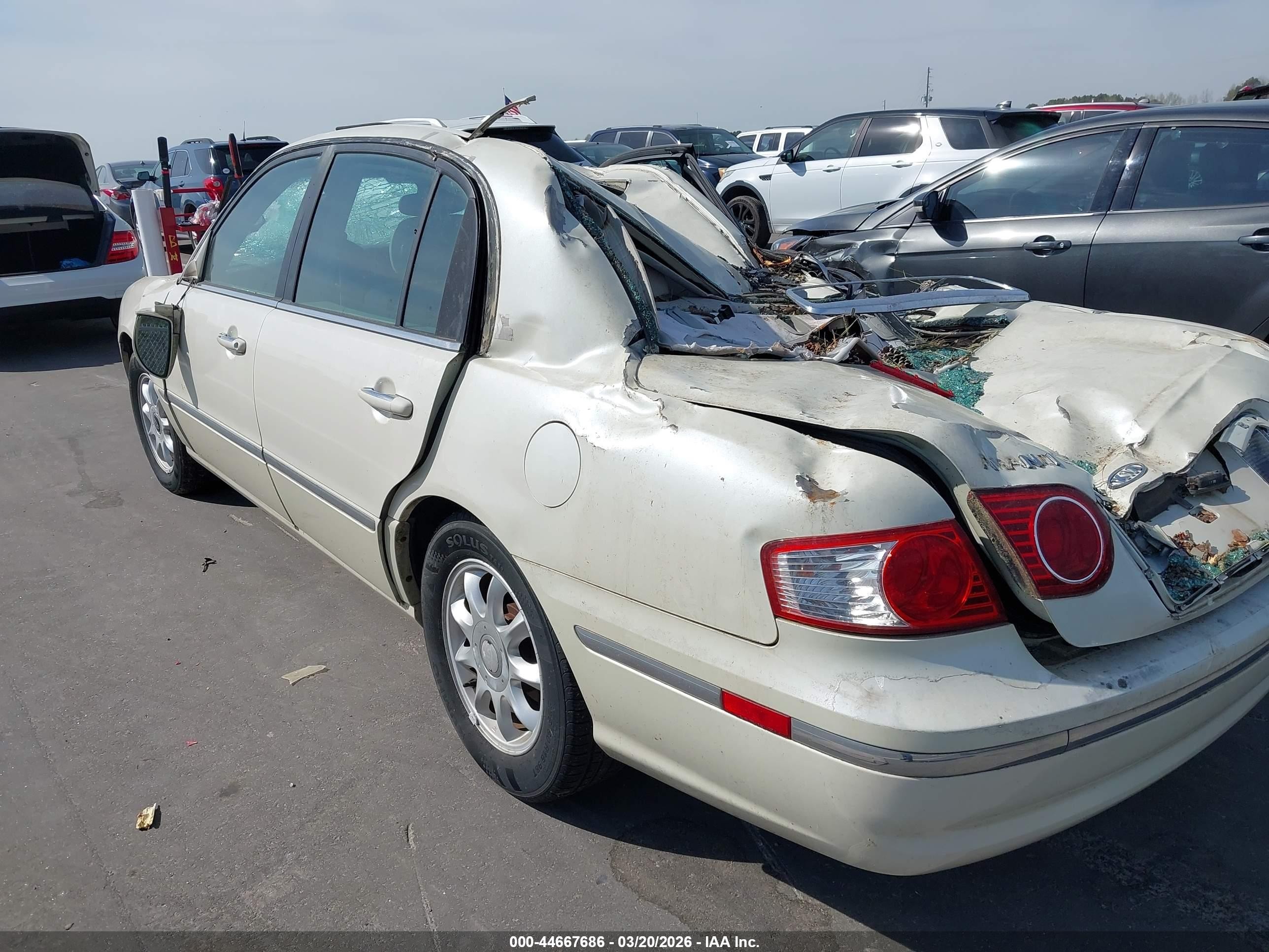 2005 Kia Amanti   Champagne vin: KNALD124055082889