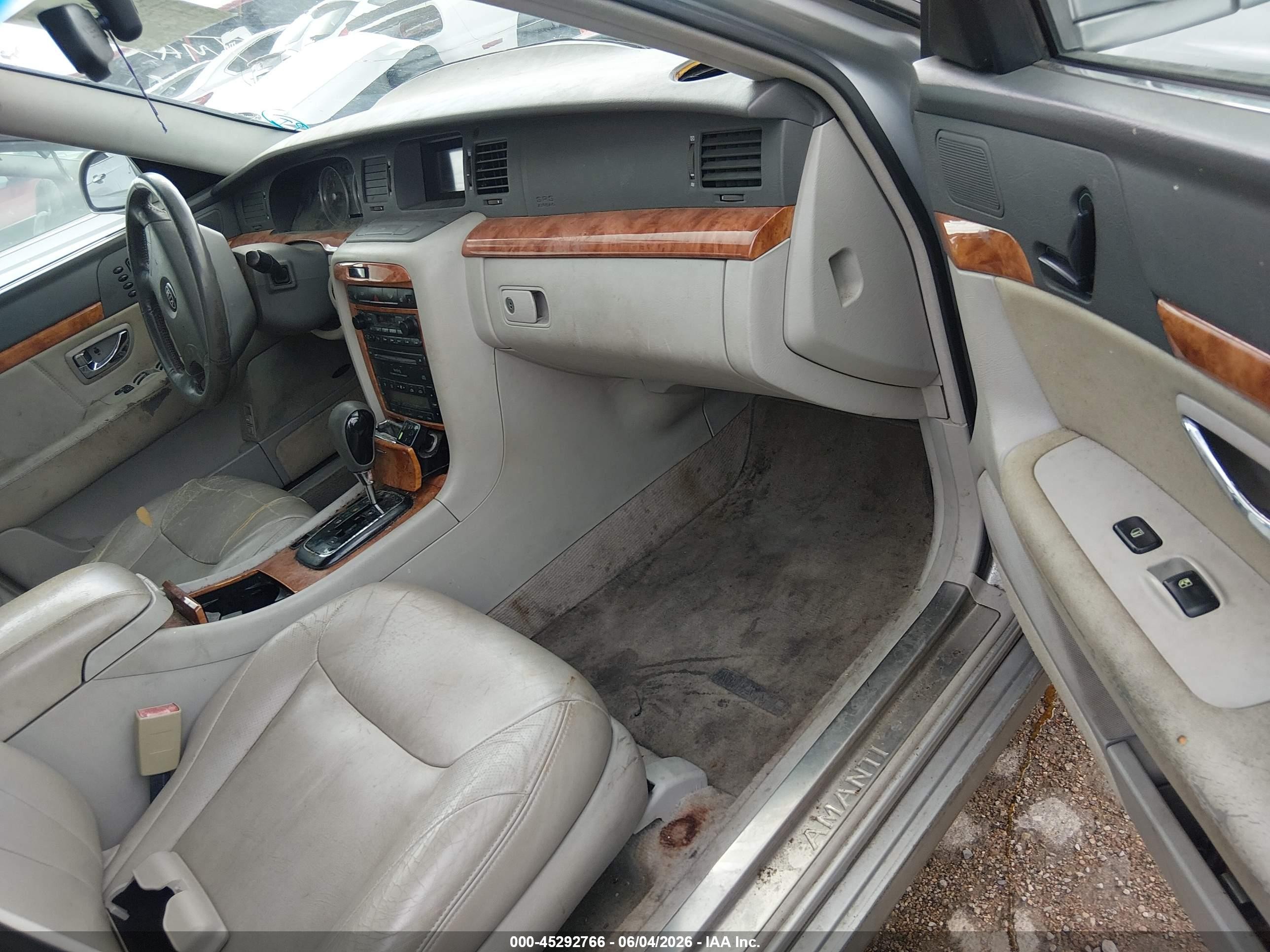 2005 Kia Amanti   Gray vin: KNALD124155052154