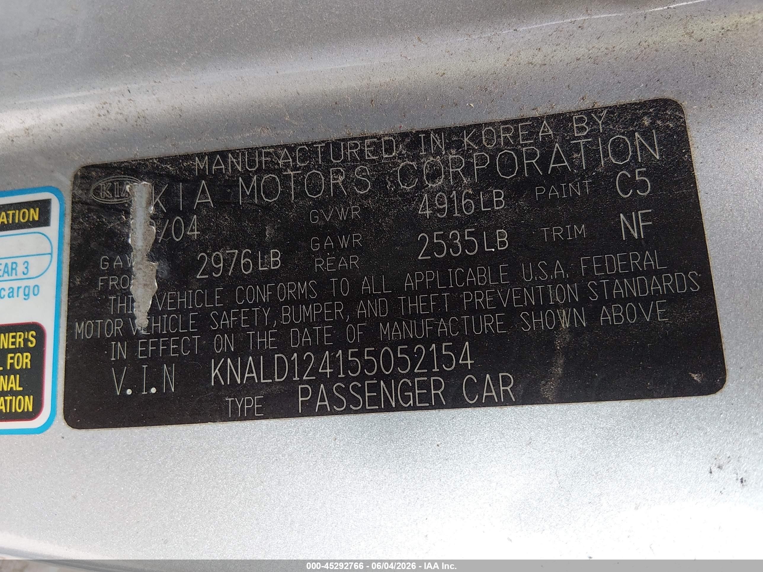 2005 Kia Amanti   Gray vin: KNALD124155052154