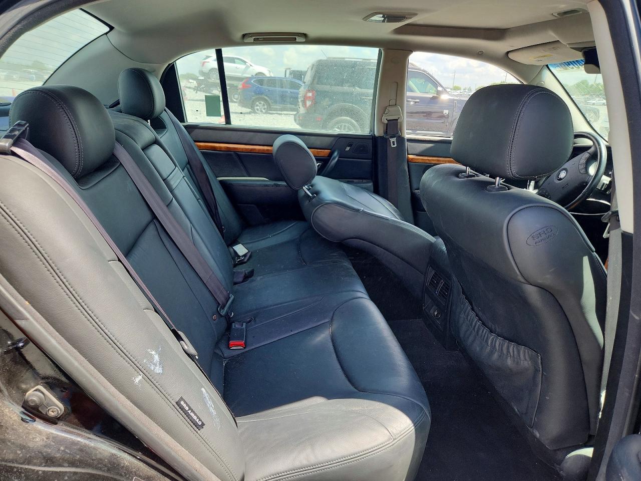 2005 Kia Amanti Base Black vin: KNALD124155076034