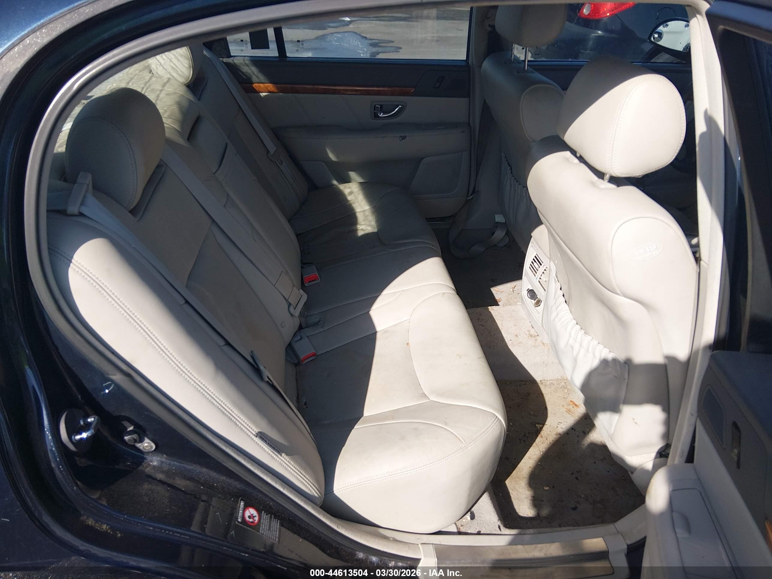 2006 Kia Amanti   Blue vin: KNALD124165085365