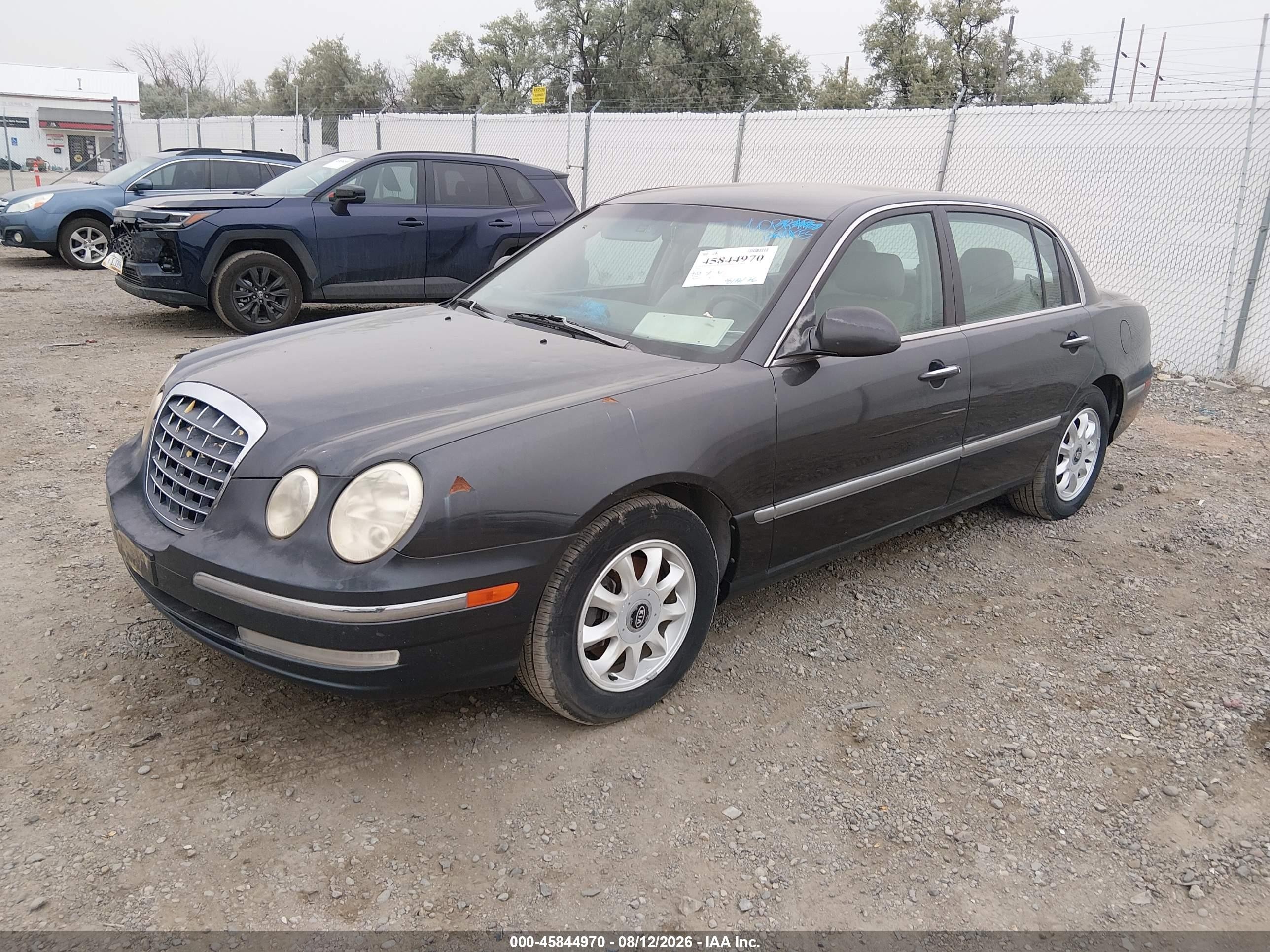 2004 Kia Amanti   Gray vin: KNALD124245038388