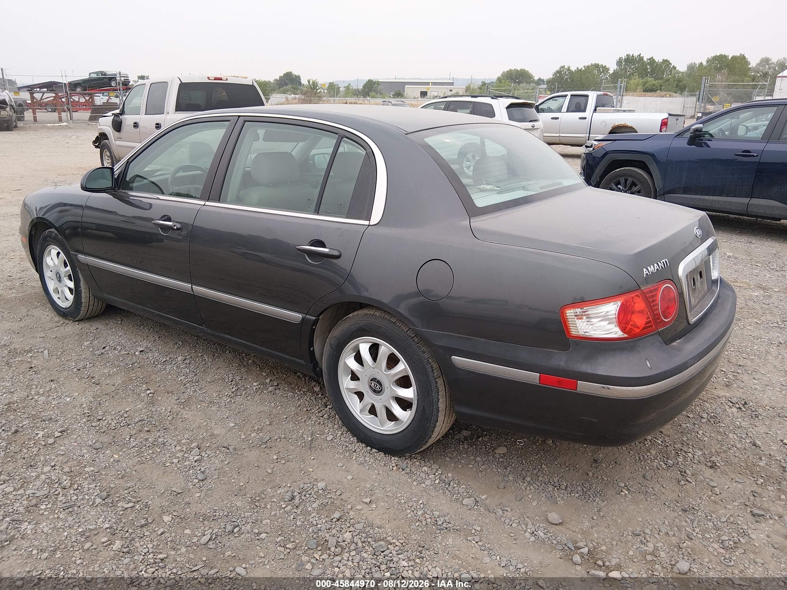 2004 Kia Amanti   Gray vin: KNALD124245038388
