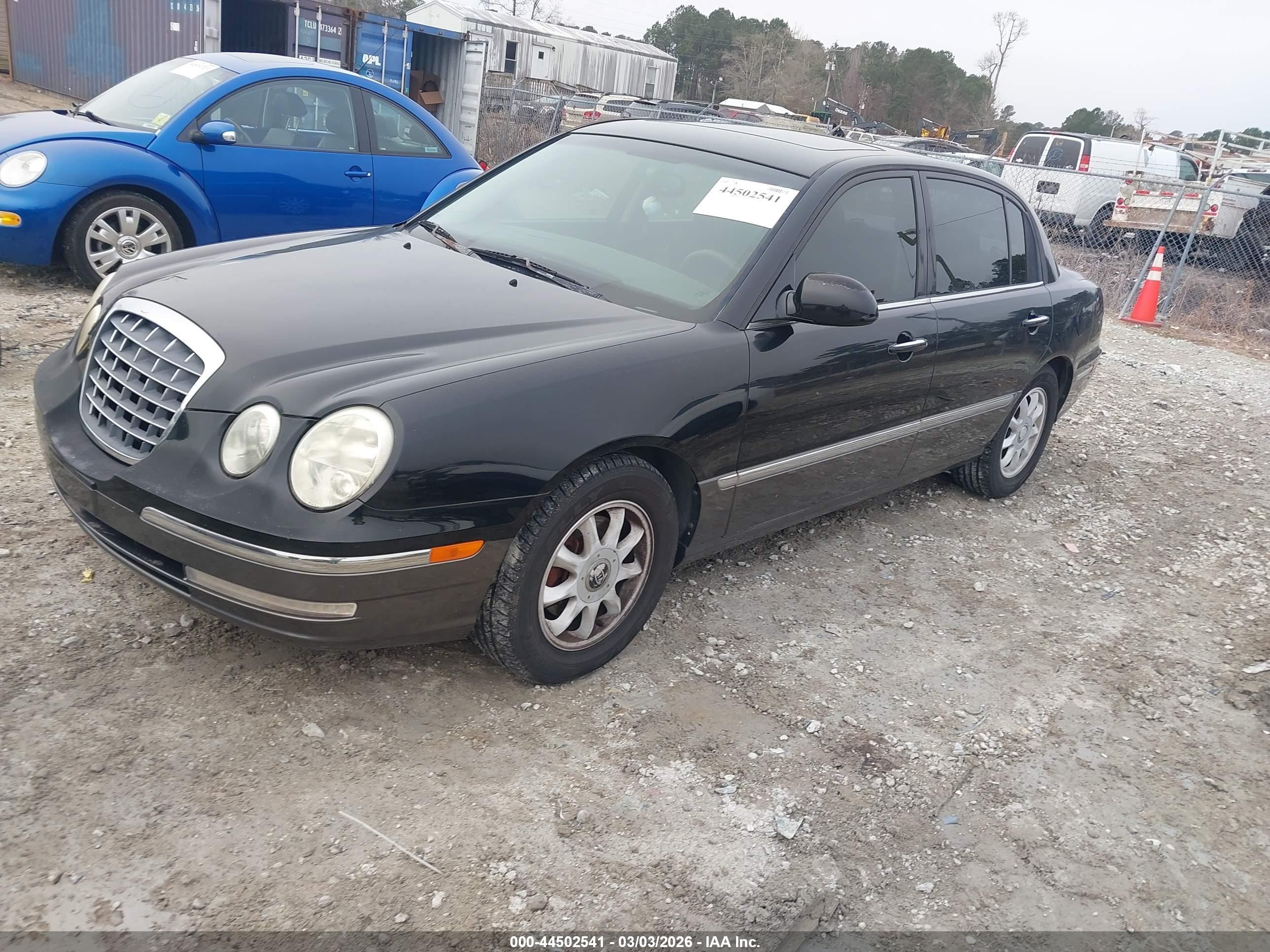 2006 Kia Amanti   Black vin: KNALD124565090925