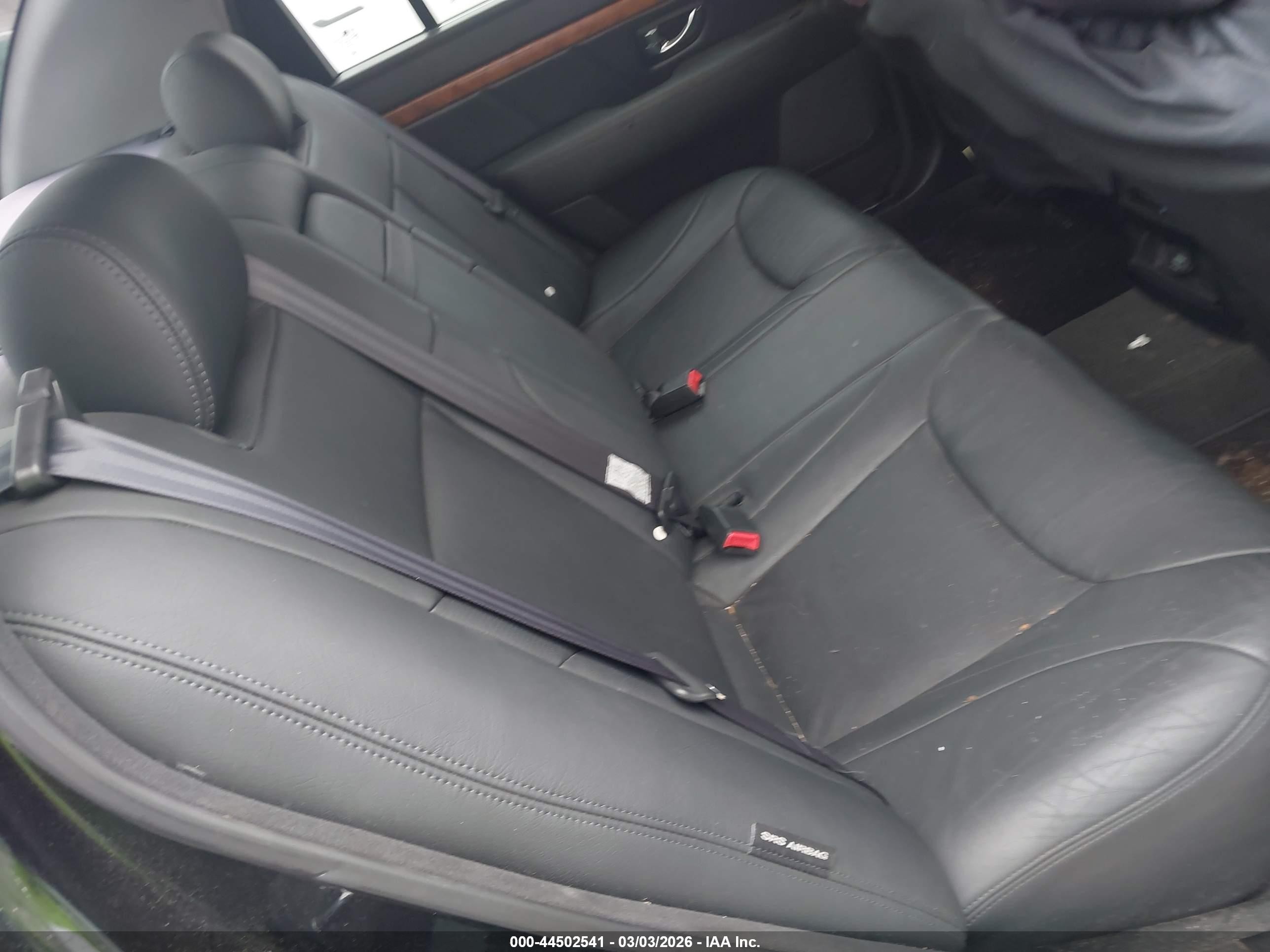 2006 Kia Amanti   Black vin: KNALD124565090925
