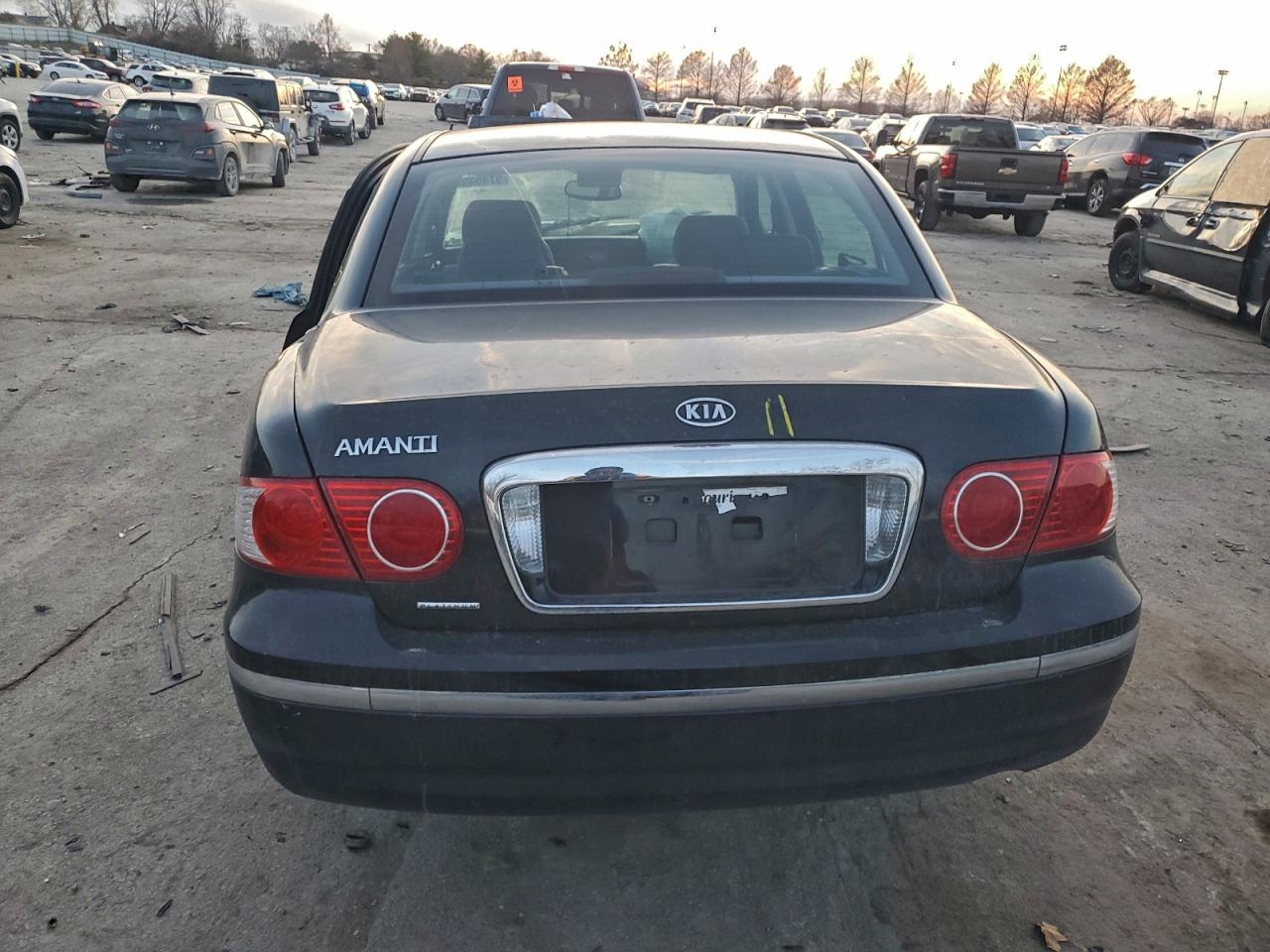 2006 Kia Amanti Black vin: KNALD124565098443