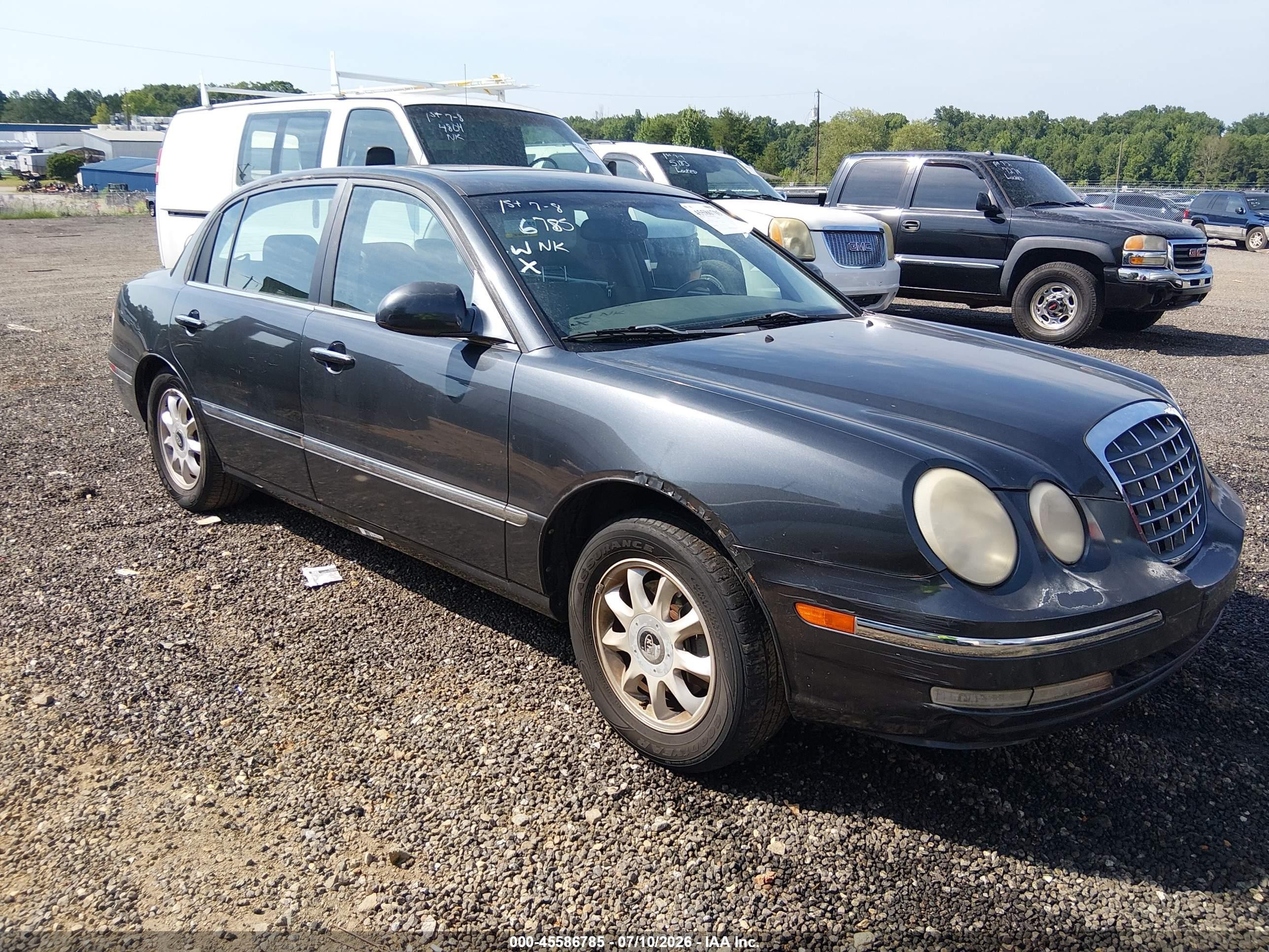 2005 Kia Amanti Gray vin: KNALD124655051842