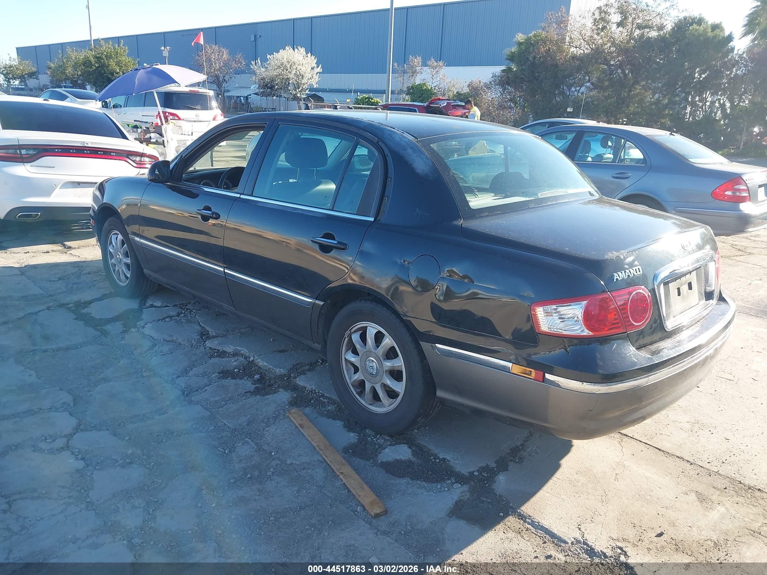 2006 Kia Amanti   Black vin: KNALD124765087623