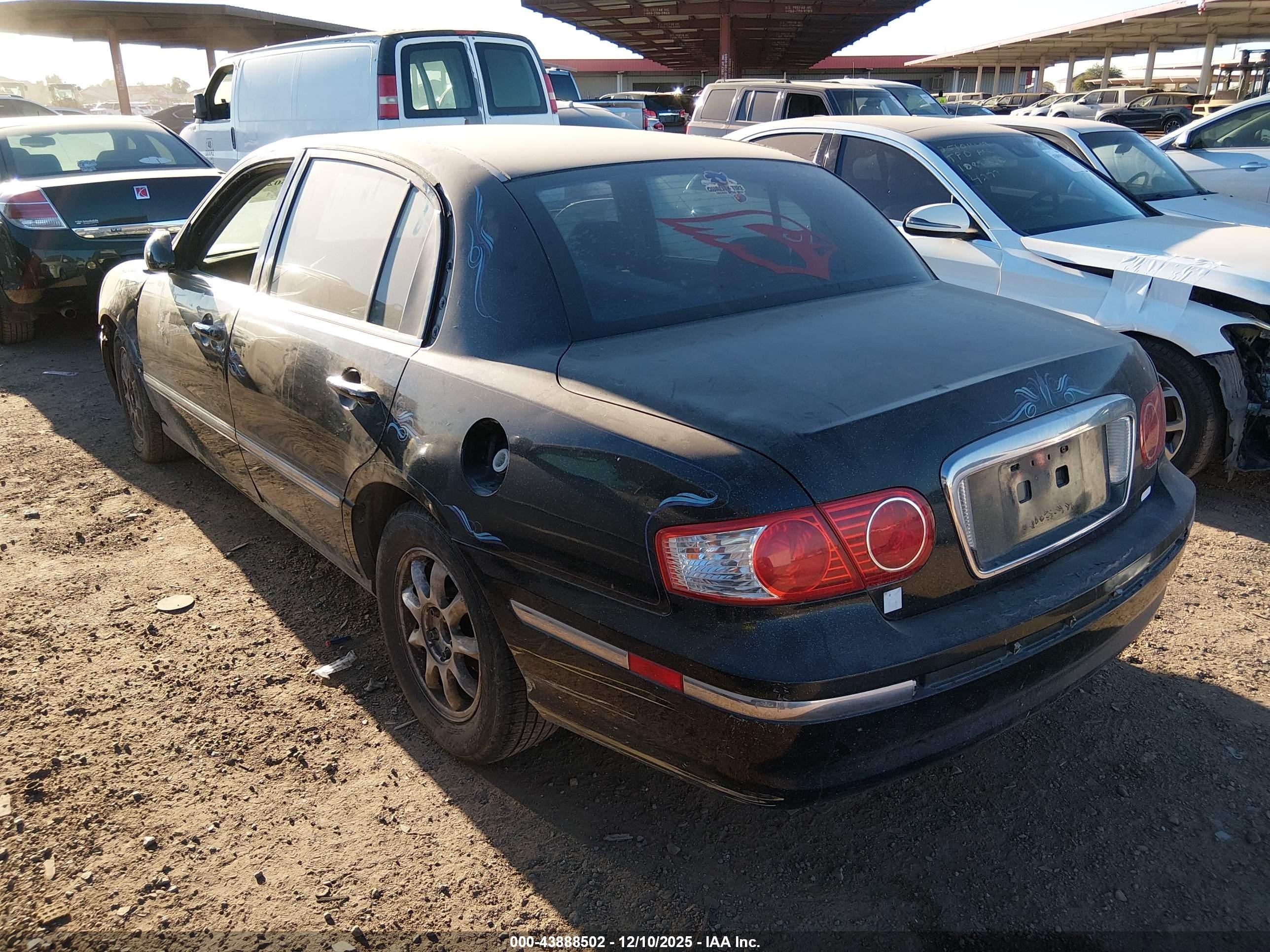 2006 Kia Amanti   Black vin: KNALD124765088464