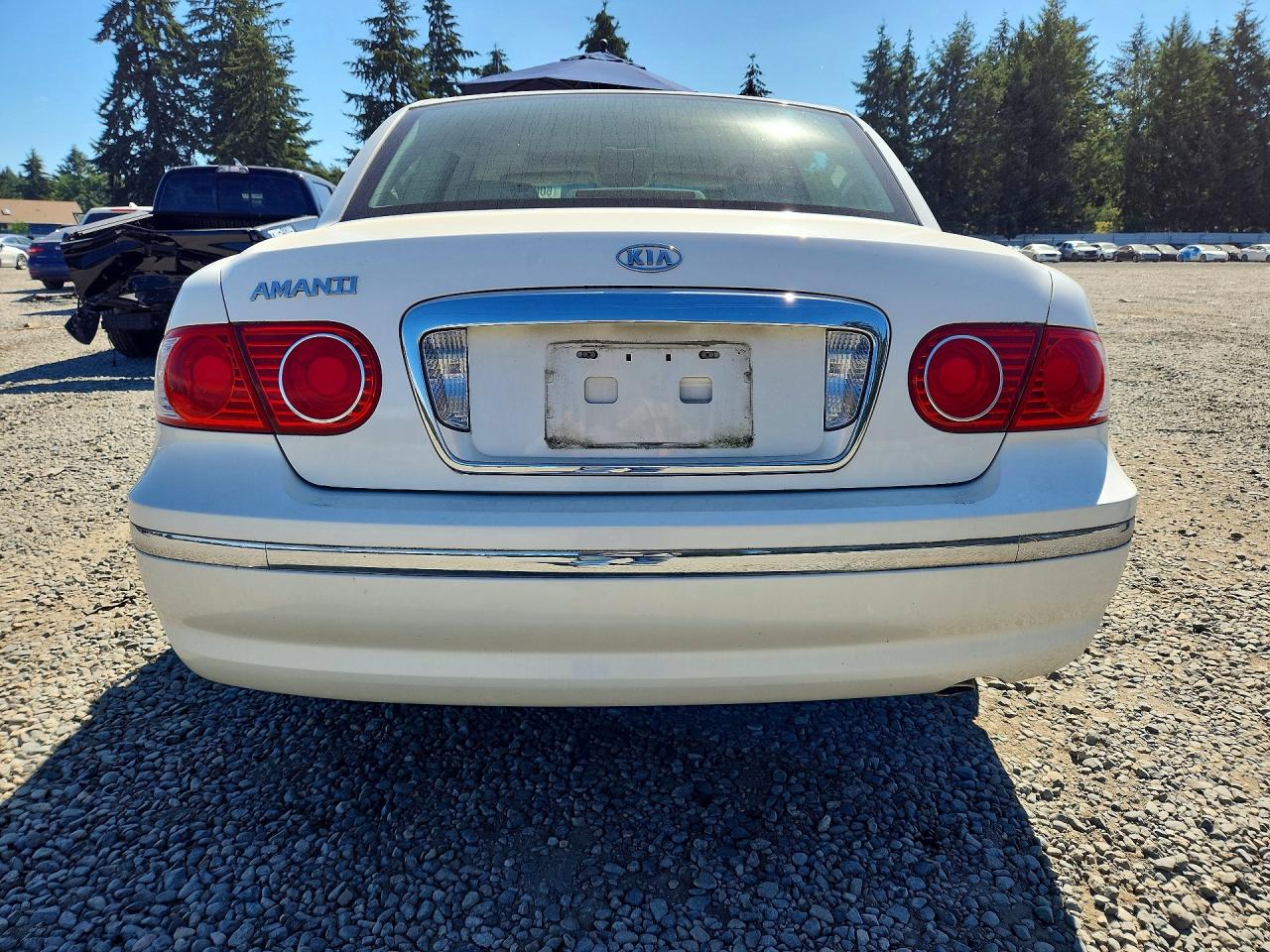 2006 Kia Amanti Base Белый vin: KNALD124765105683