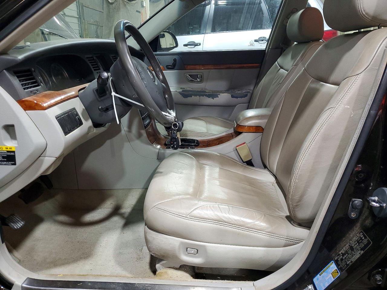 2004 Kia Amanti Base Burgundy vin: KNALD124845029064