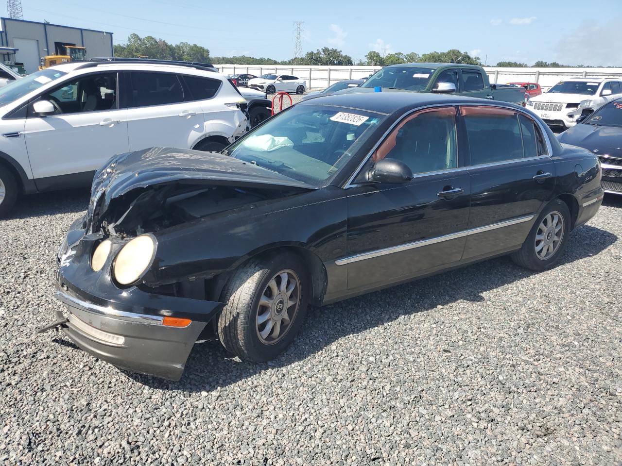 2004 Kia Amanti Base Black vin: KNALD124X45038185