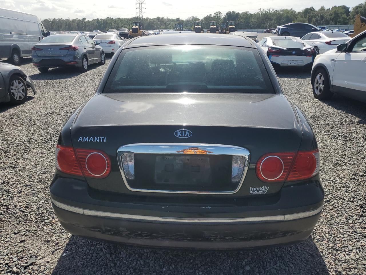 2004 Kia Amanti Base Black vin: KNALD124X45038185