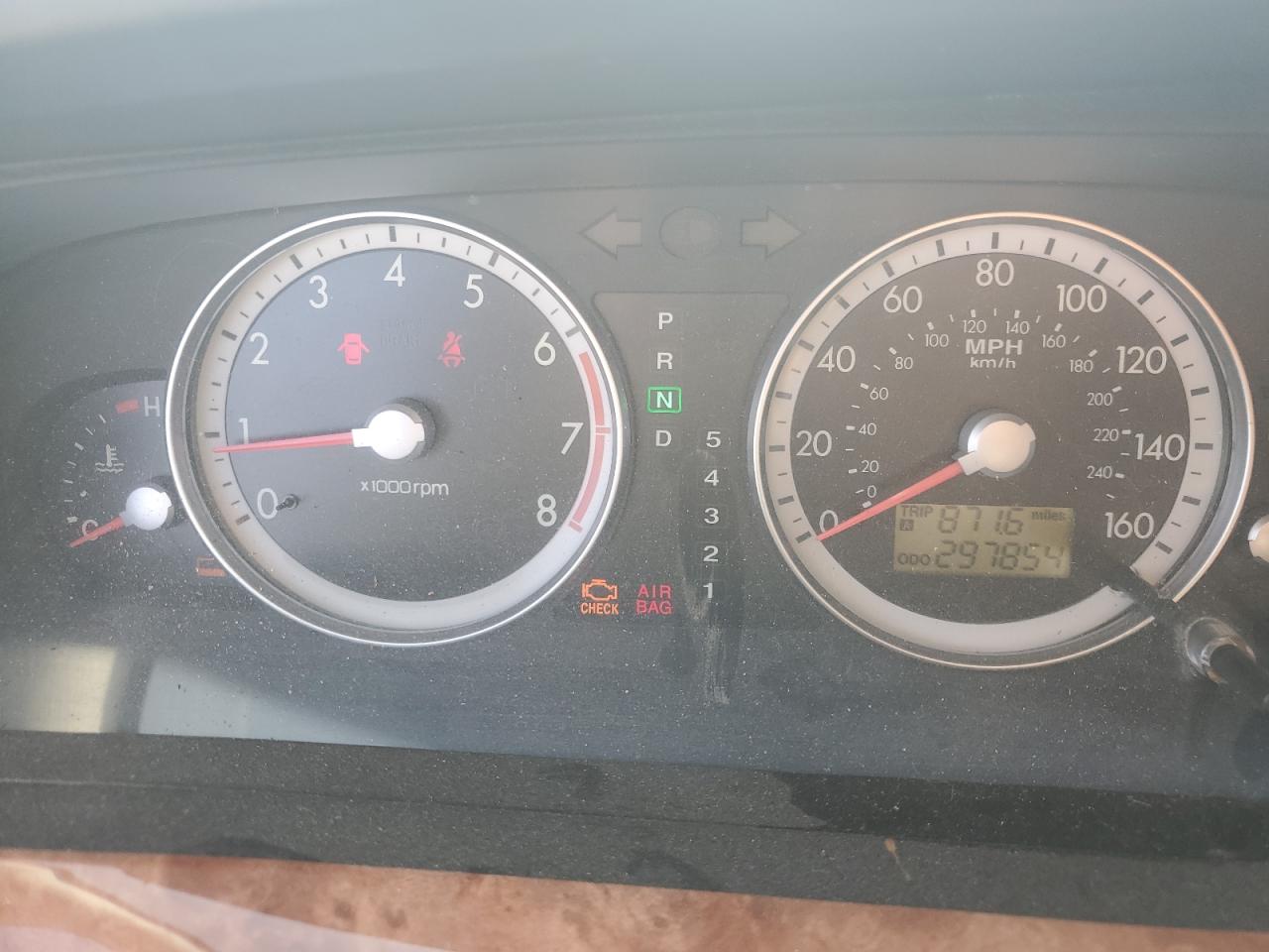 2004 Kia Amanti Base Black vin: KNALD124X45038185