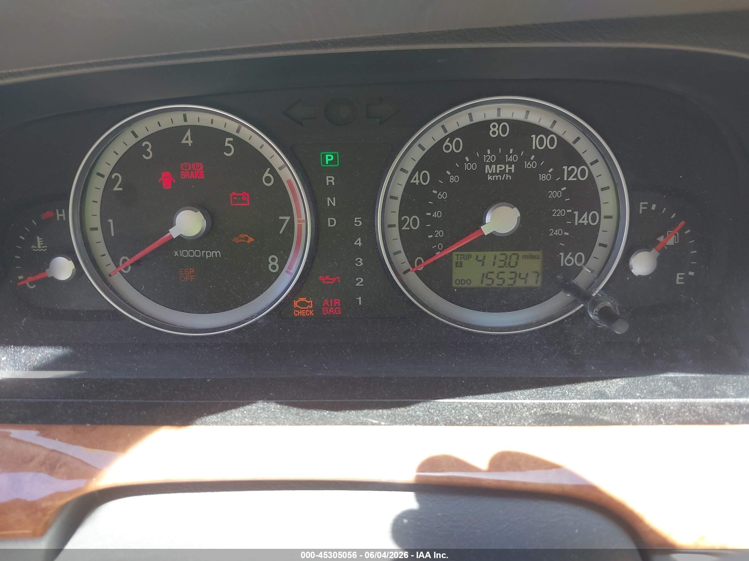 2006 Kia Amanti   White vin: KNALD124X65091942