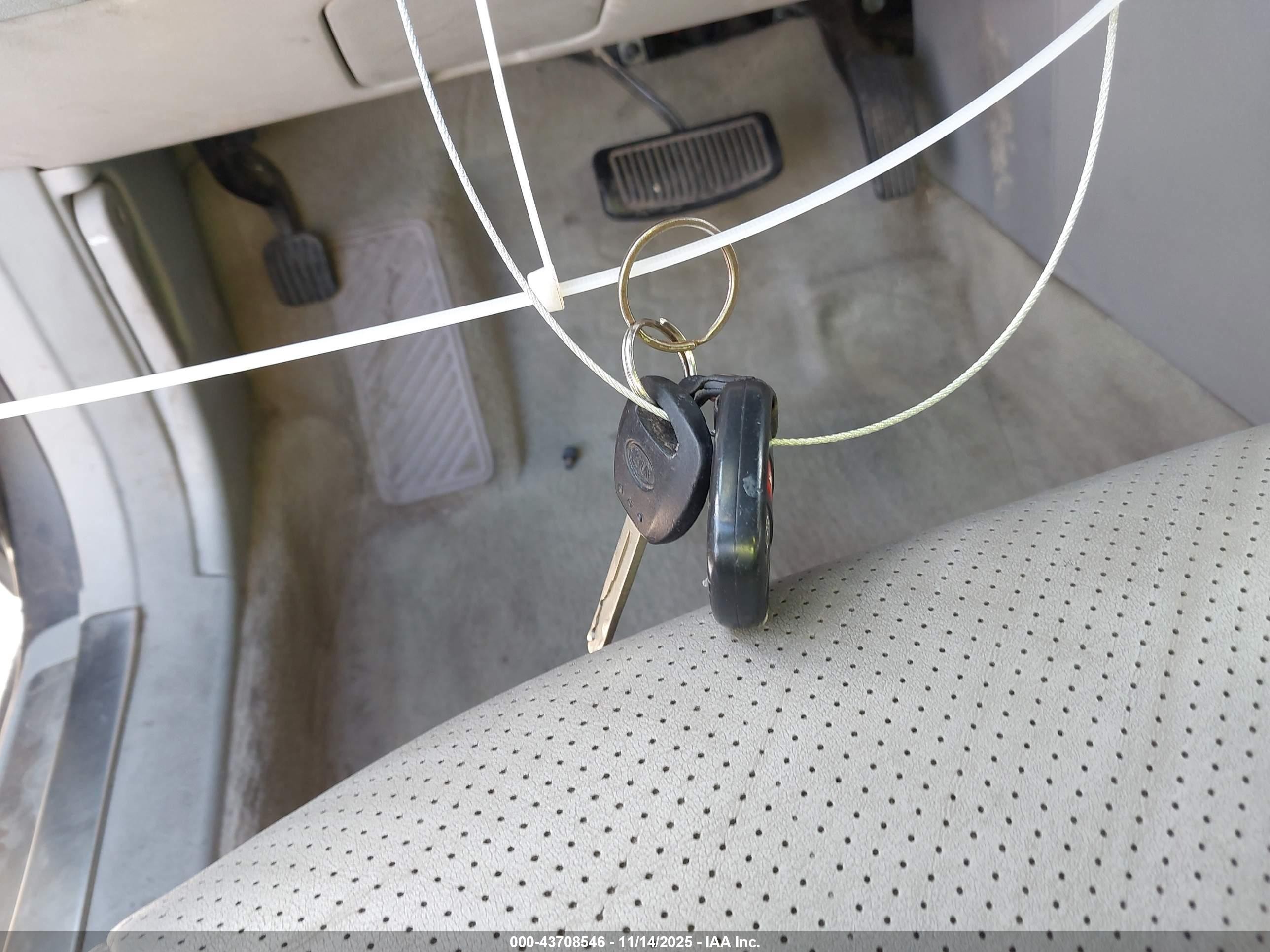 2008 Kia Amanti   Серый vin: KNALD125085144868