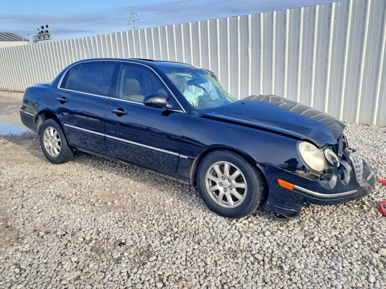 2008 Kia Amanti Base Black vin: KNALD125185143910