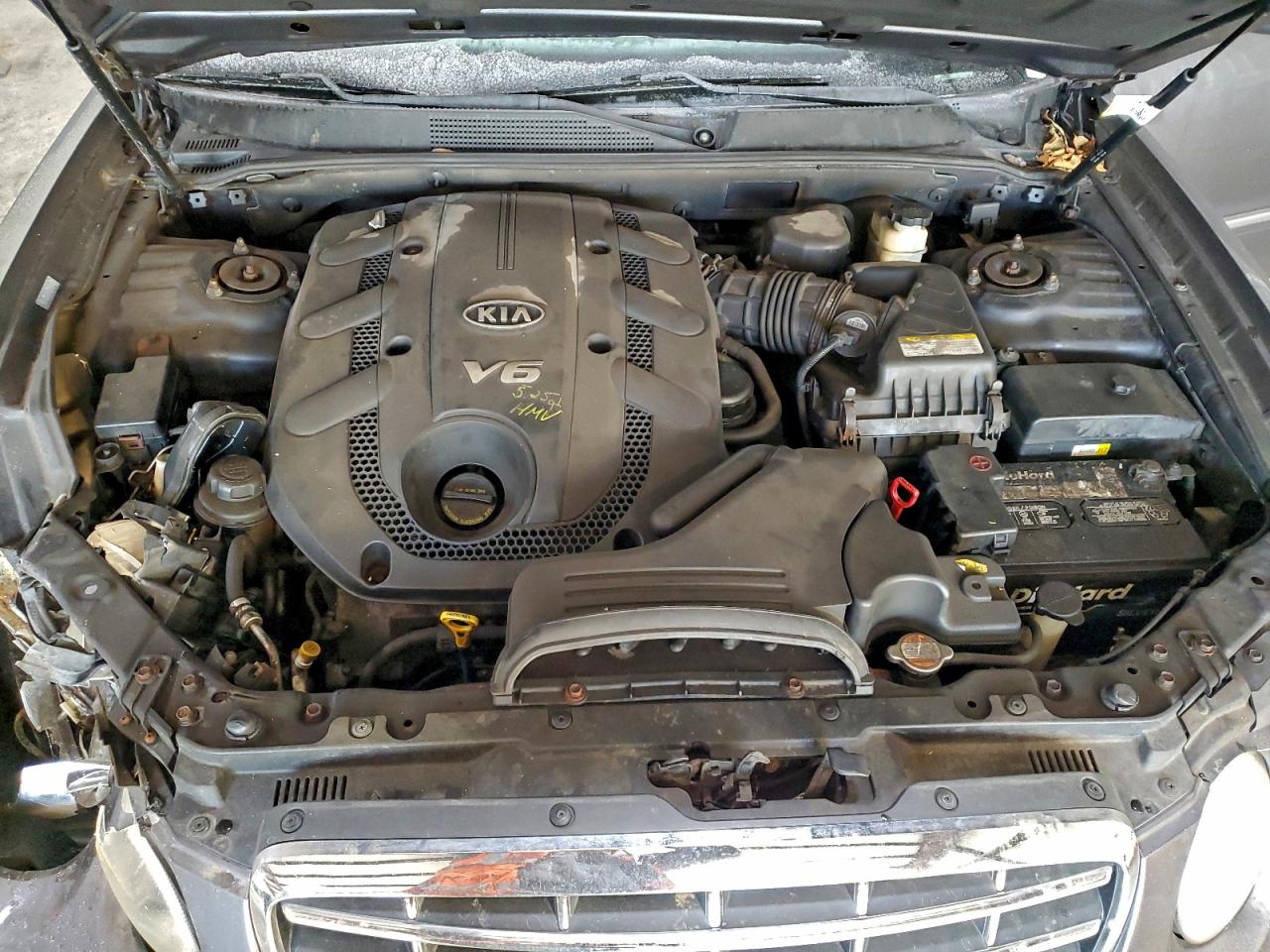 2008 Kia Amanti Gray vin: KNALD125185168595