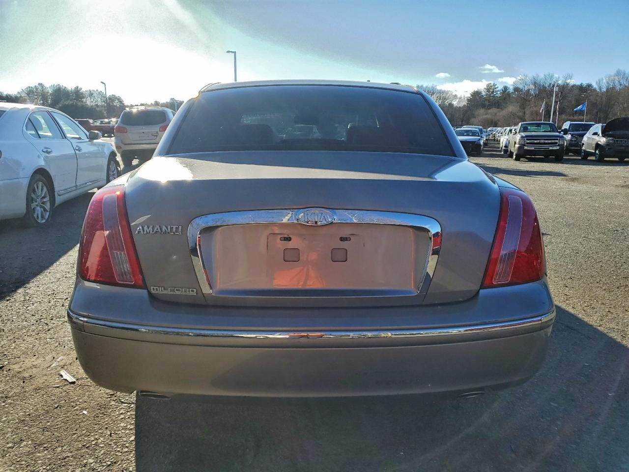 2008 Kia Amanti Tan vin: KNALD125285145973