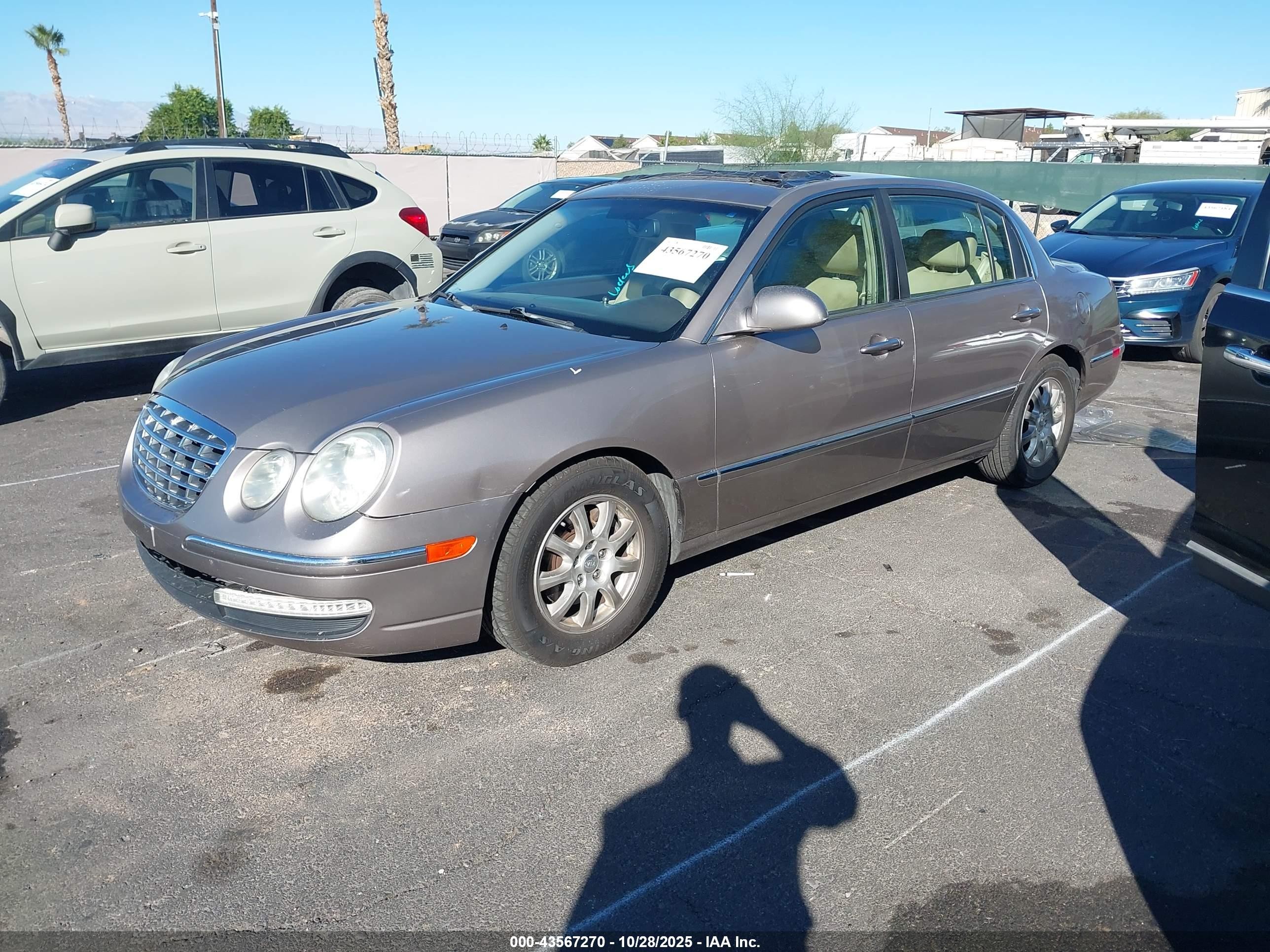 2008 Kia Amanti   Gold vin: KNALD125285151434