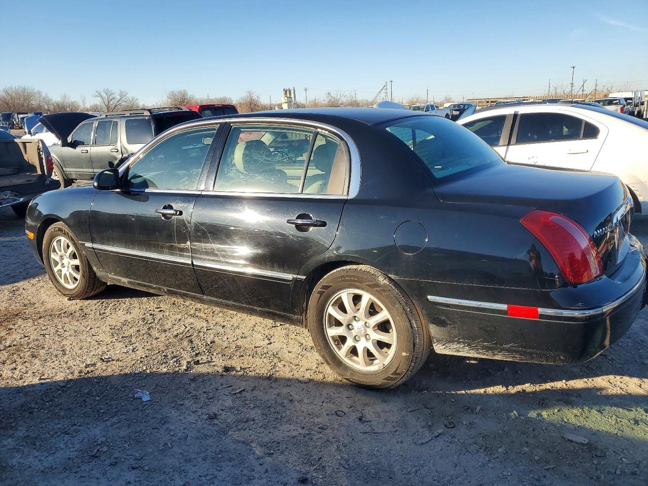 2008 Kia Amanti Black vin: KNALD125285164376