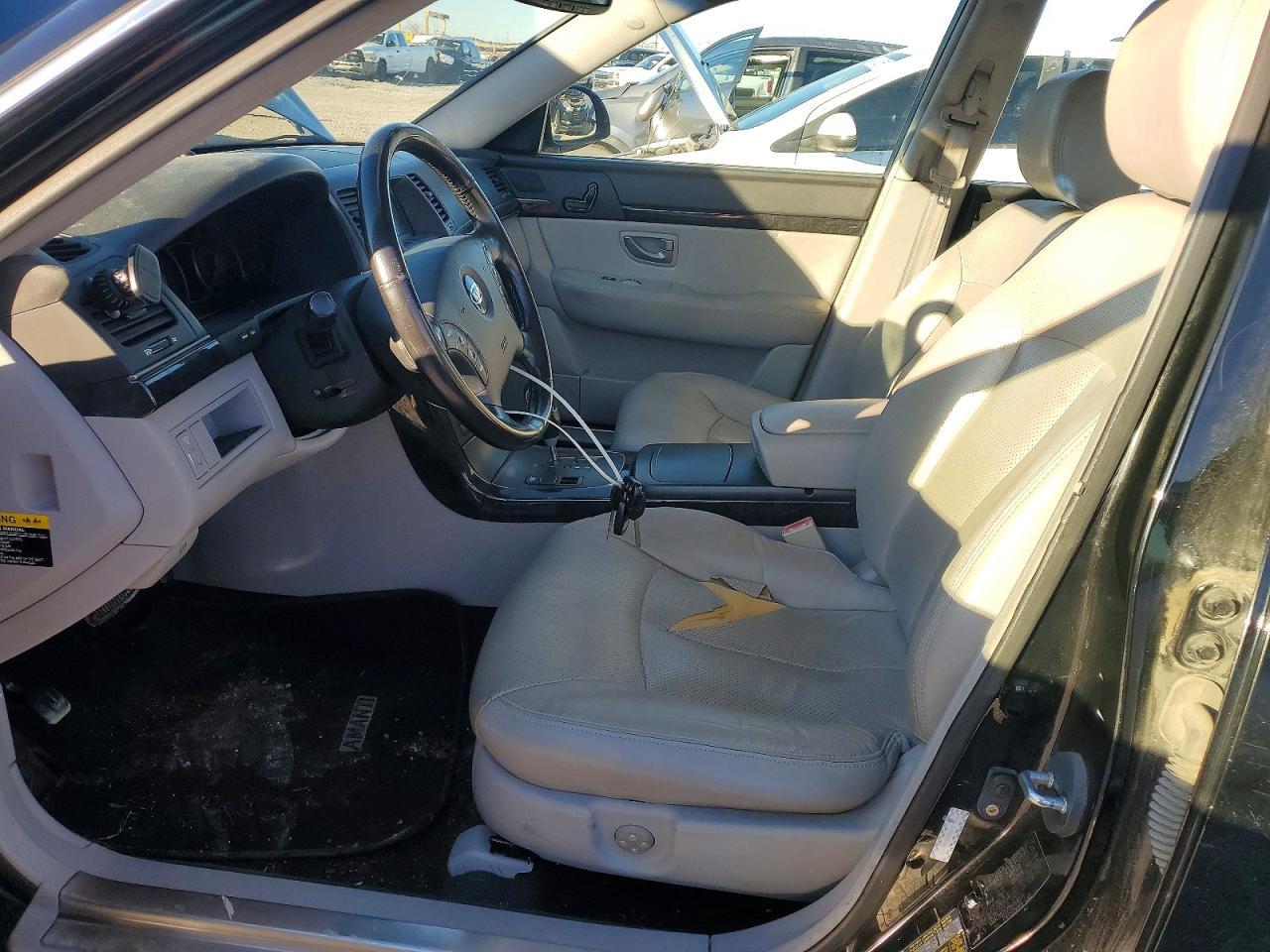 2008 Kia Amanti Black vin: KNALD125285164376