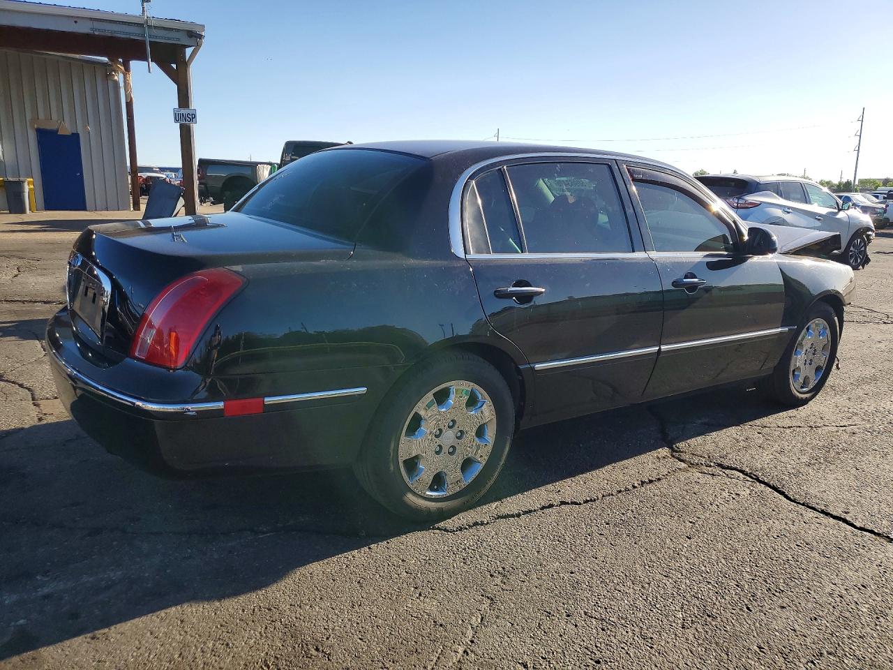 2008 Kia Amanti Base Black vin: KNALD125285165611
