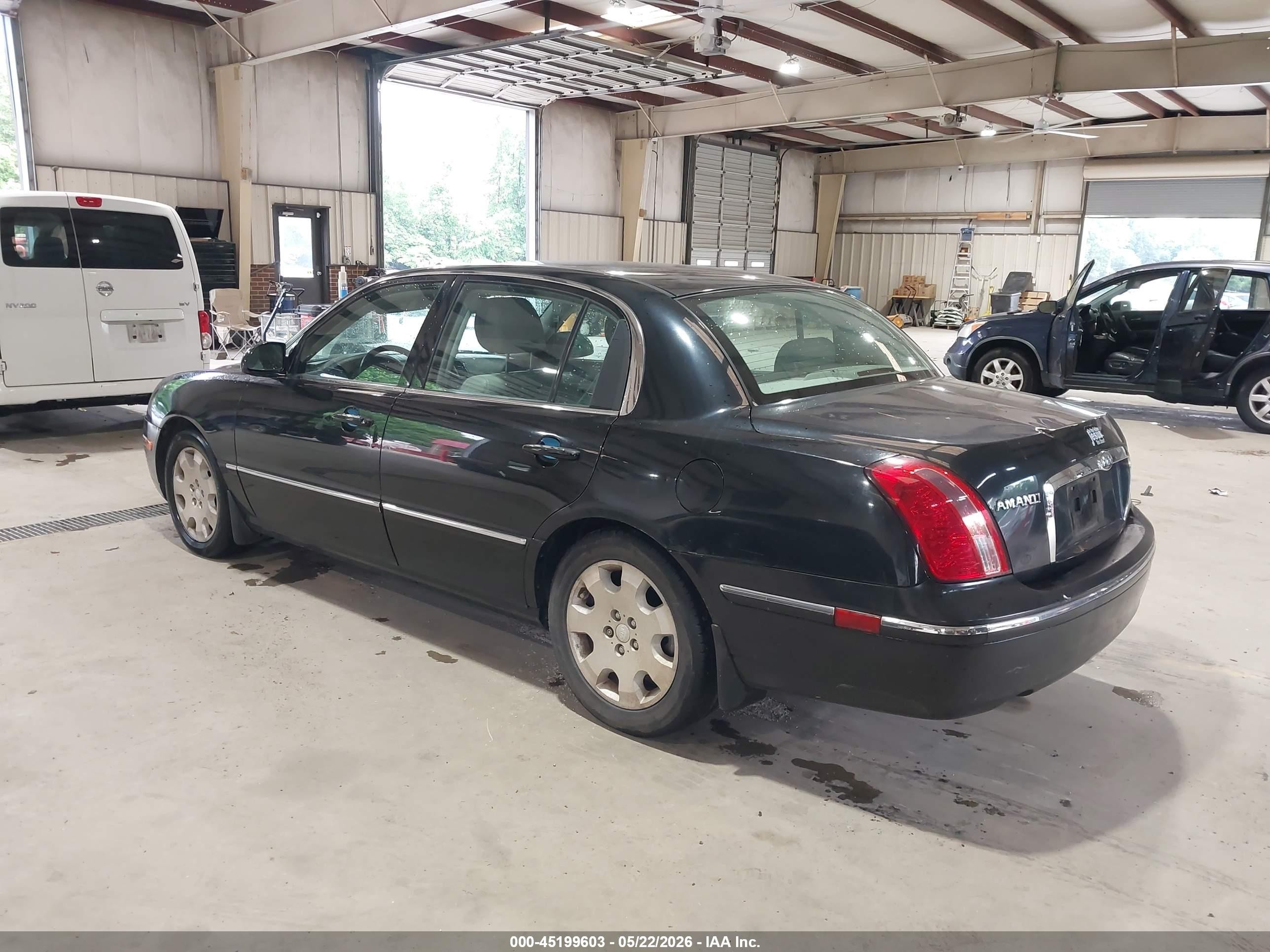2008 Kia Amanti   Black vin: KNALD125285166211