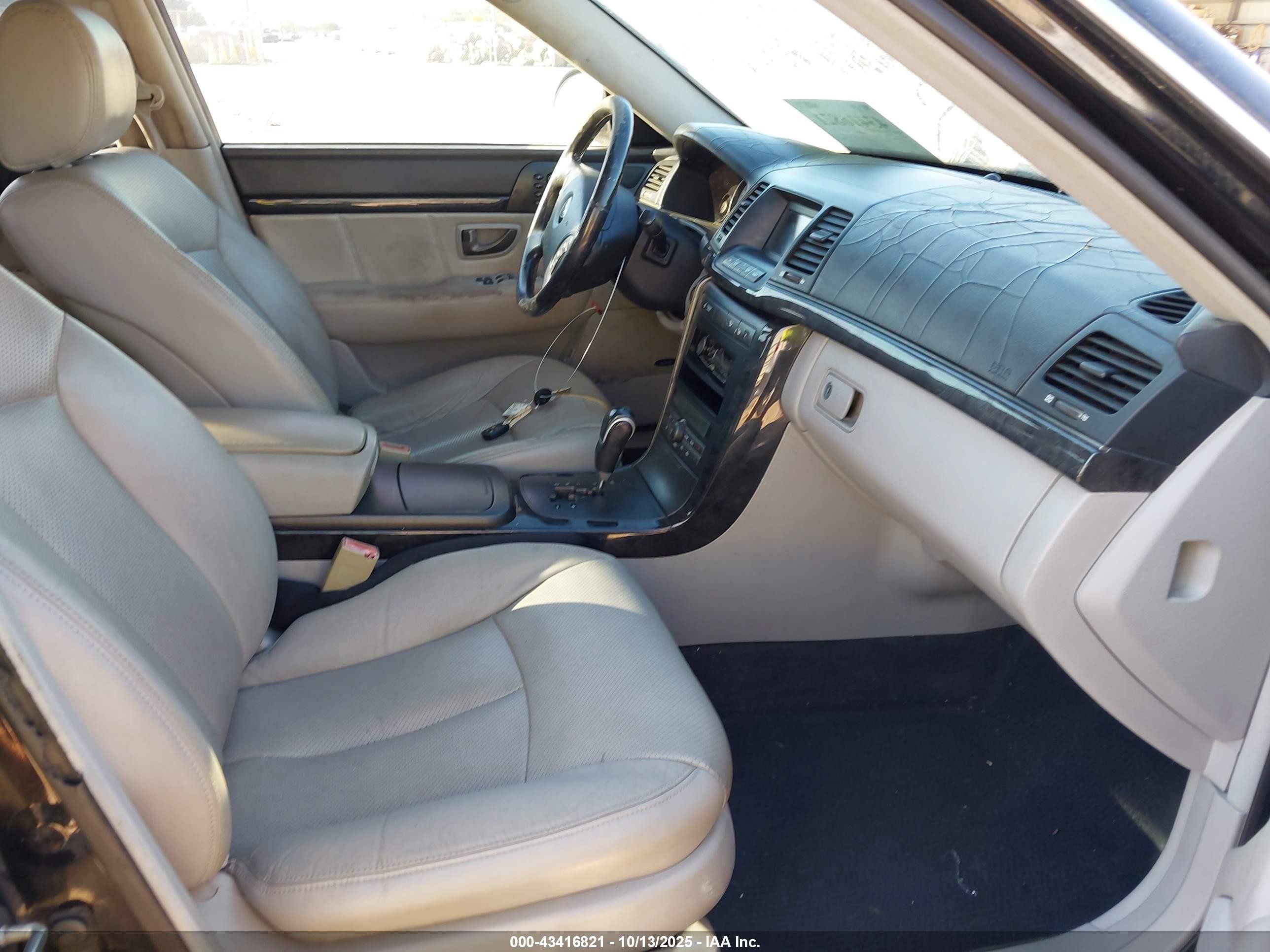 2008 Kia Amanti   Black vin: KNALD125385167433