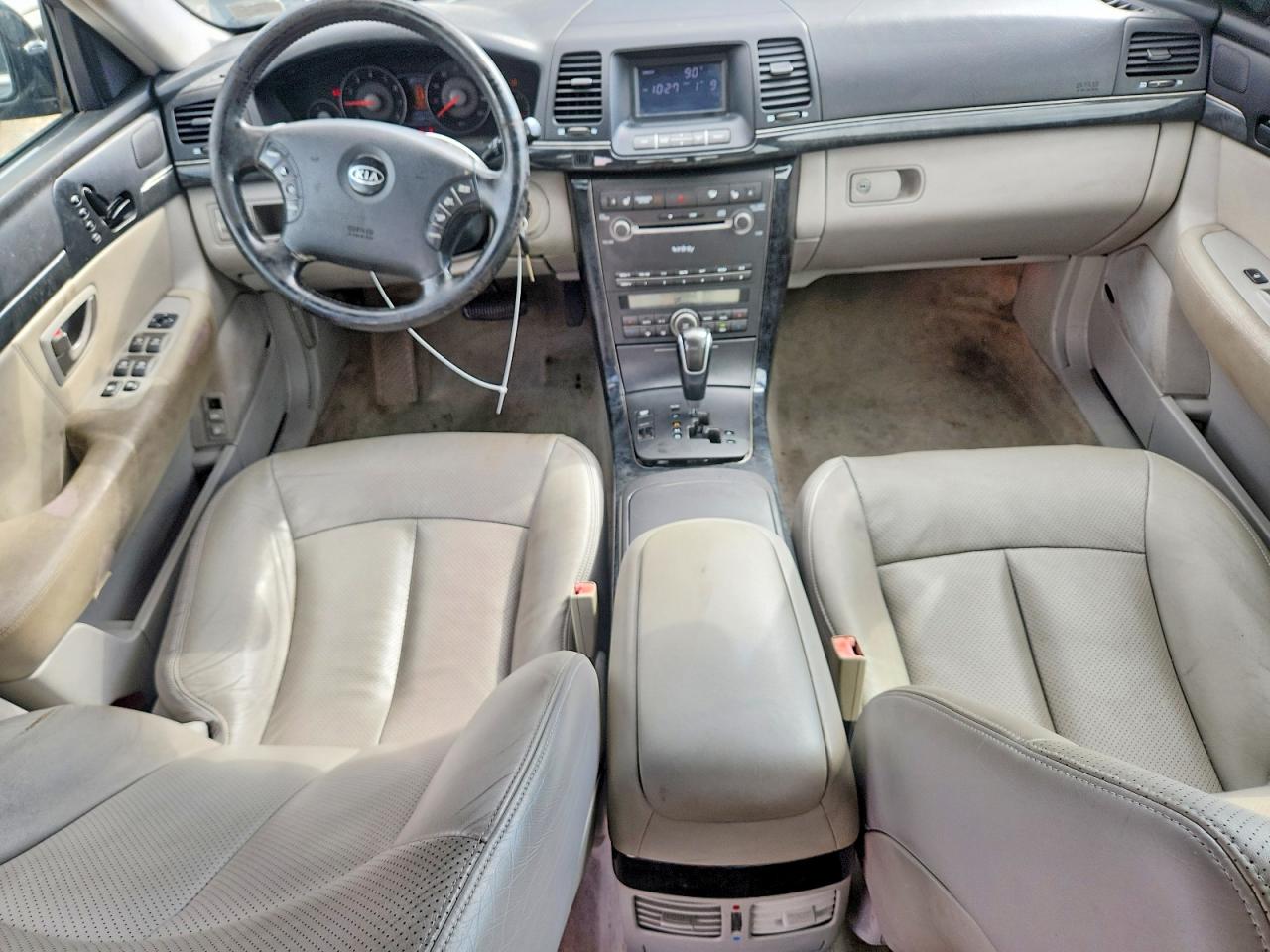 2008 Kia Amanti Base Black vin: KNALD125485144081
