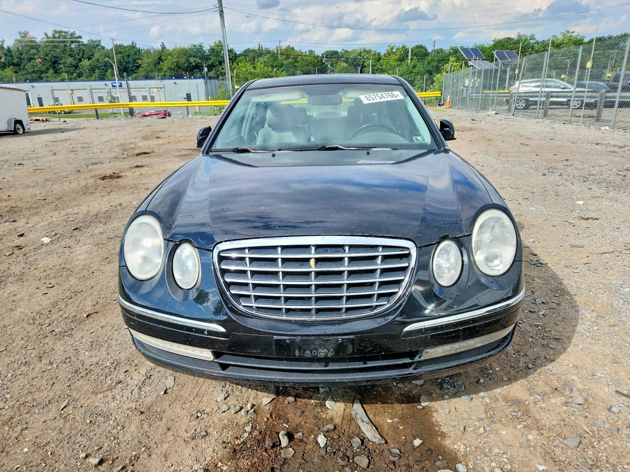 2008 Kia Amanti Base Black vin: KNALD125485144081