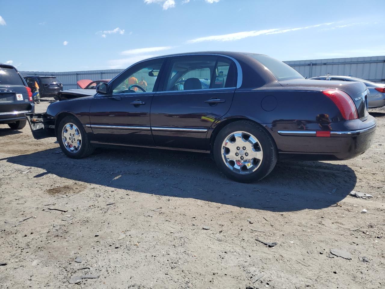 2008 Kia Amanti Maroon vin: KNALD125485150902