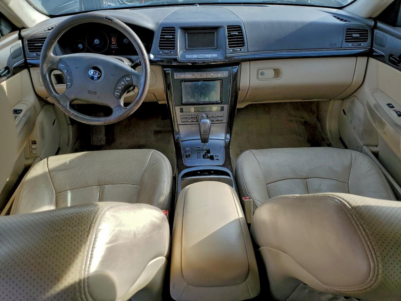 2008 Kia Amanti Black vin: KNALD125785143913