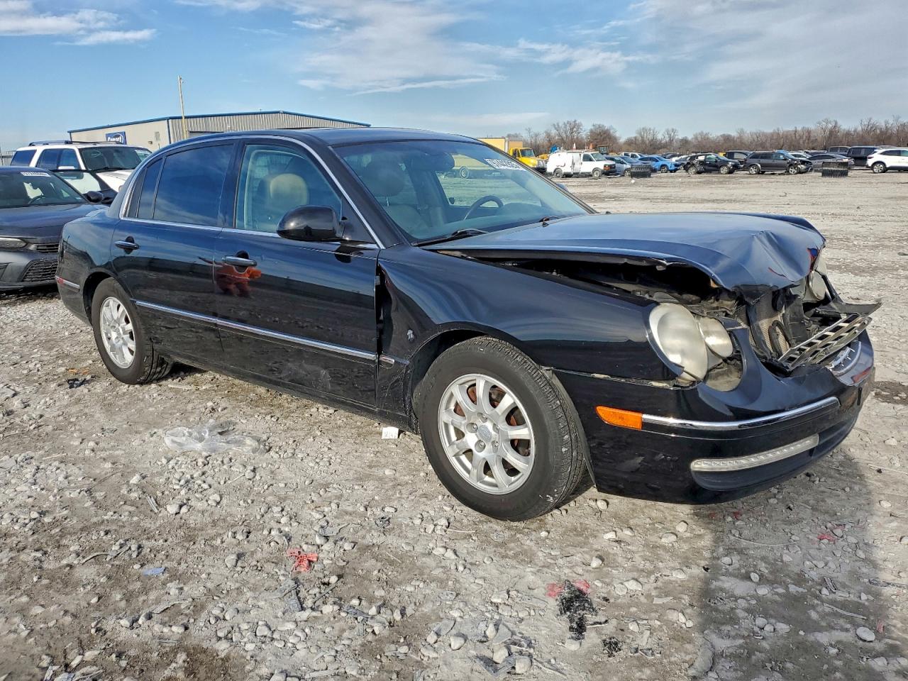 2008 Kia Amanti Black vin: KNALD125785143913