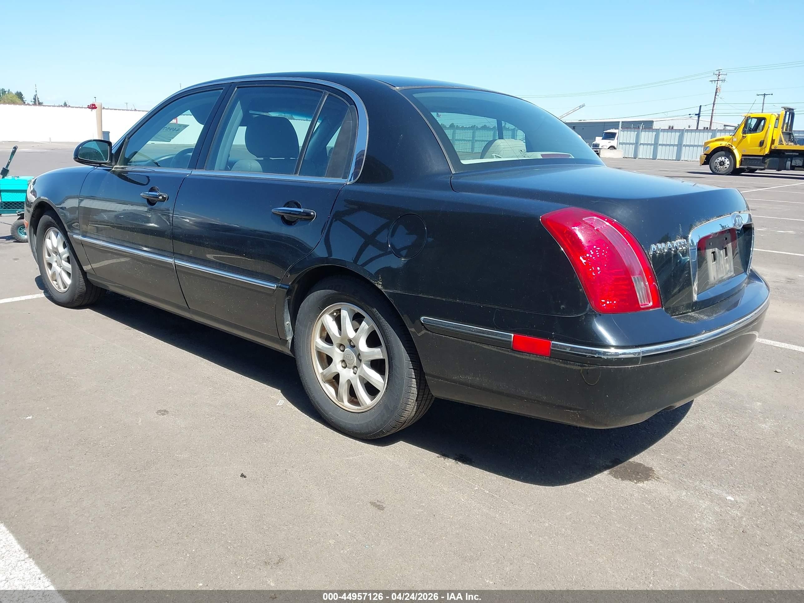 2008 Kia Amanti   Black vin: KNALD125785156063