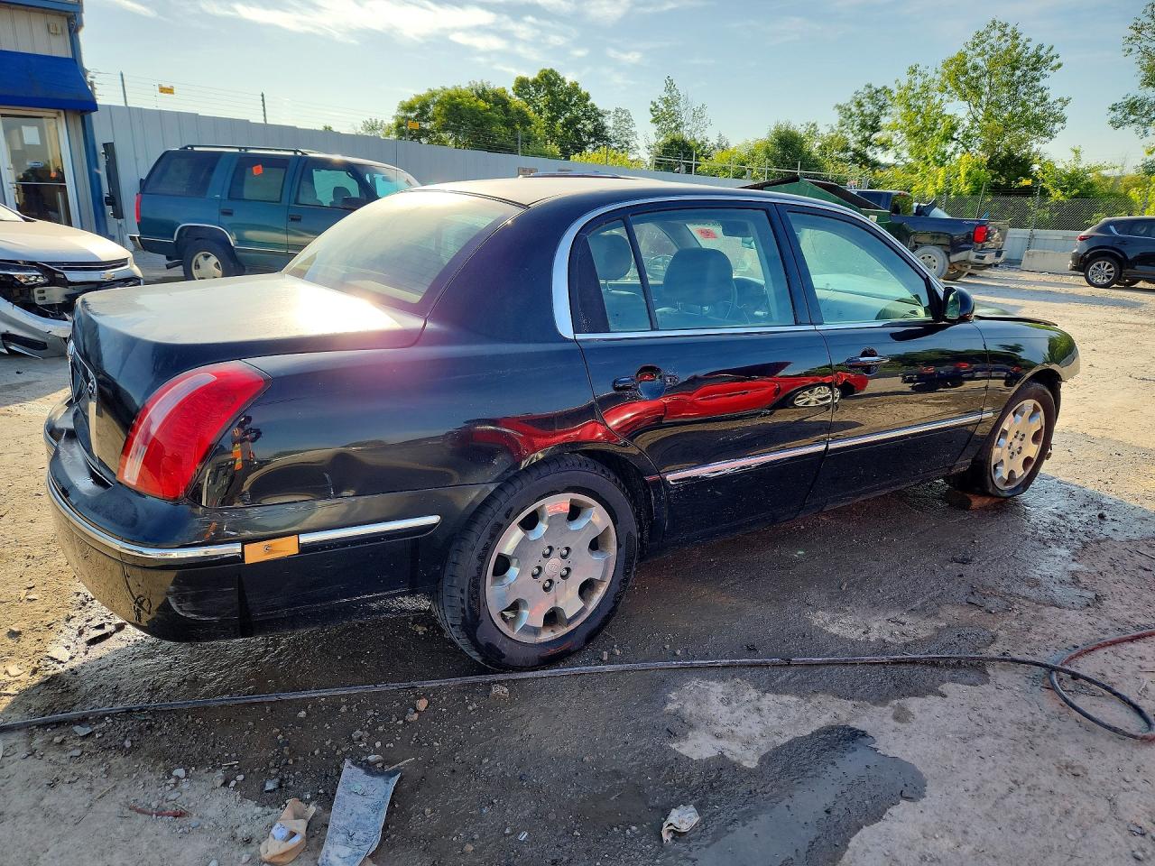 2008 Kia Amanti Base Черный vin: KNALD125985154783