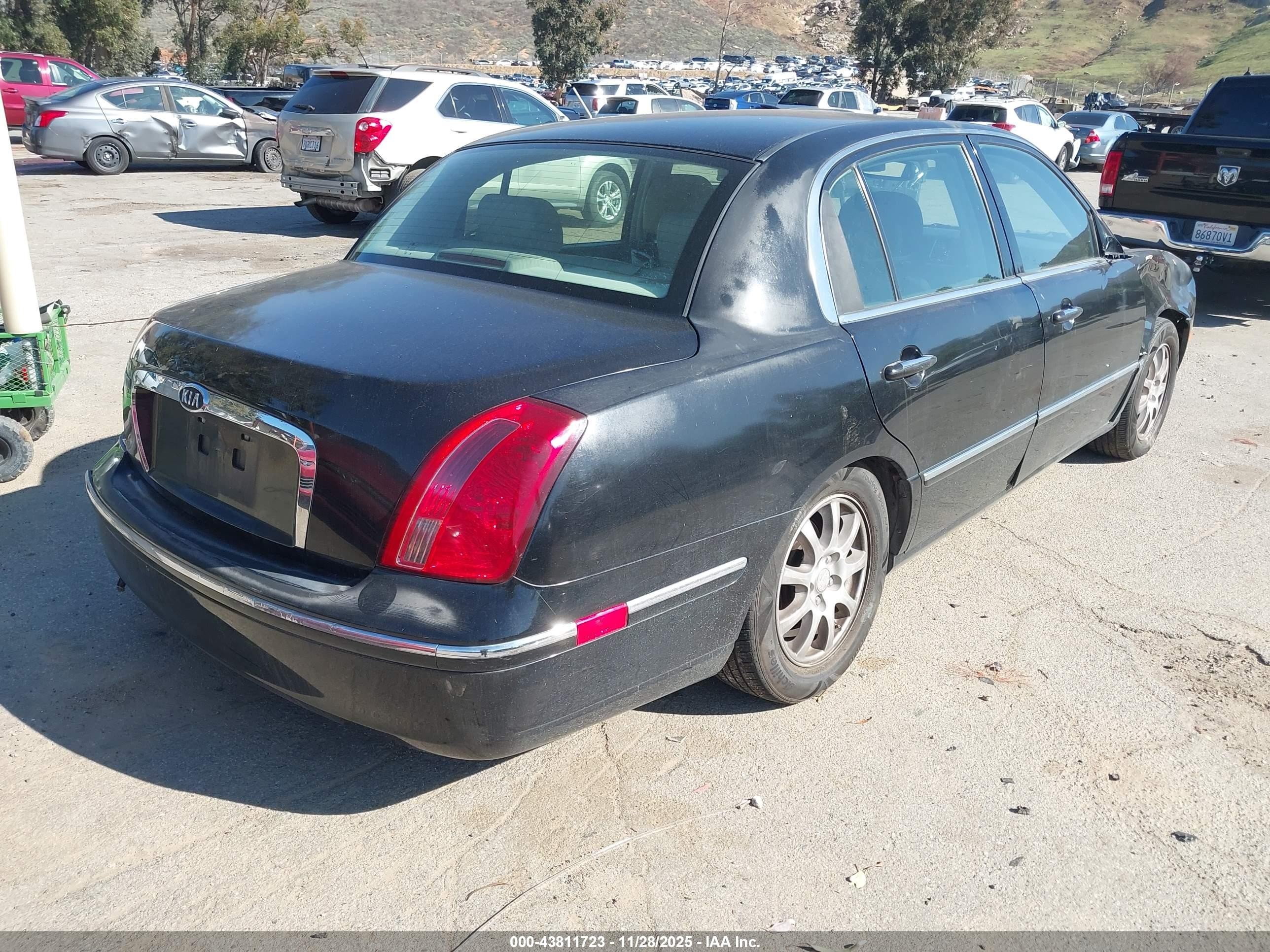 2008 Kia Amanti   Black vin: KNALD125985155335