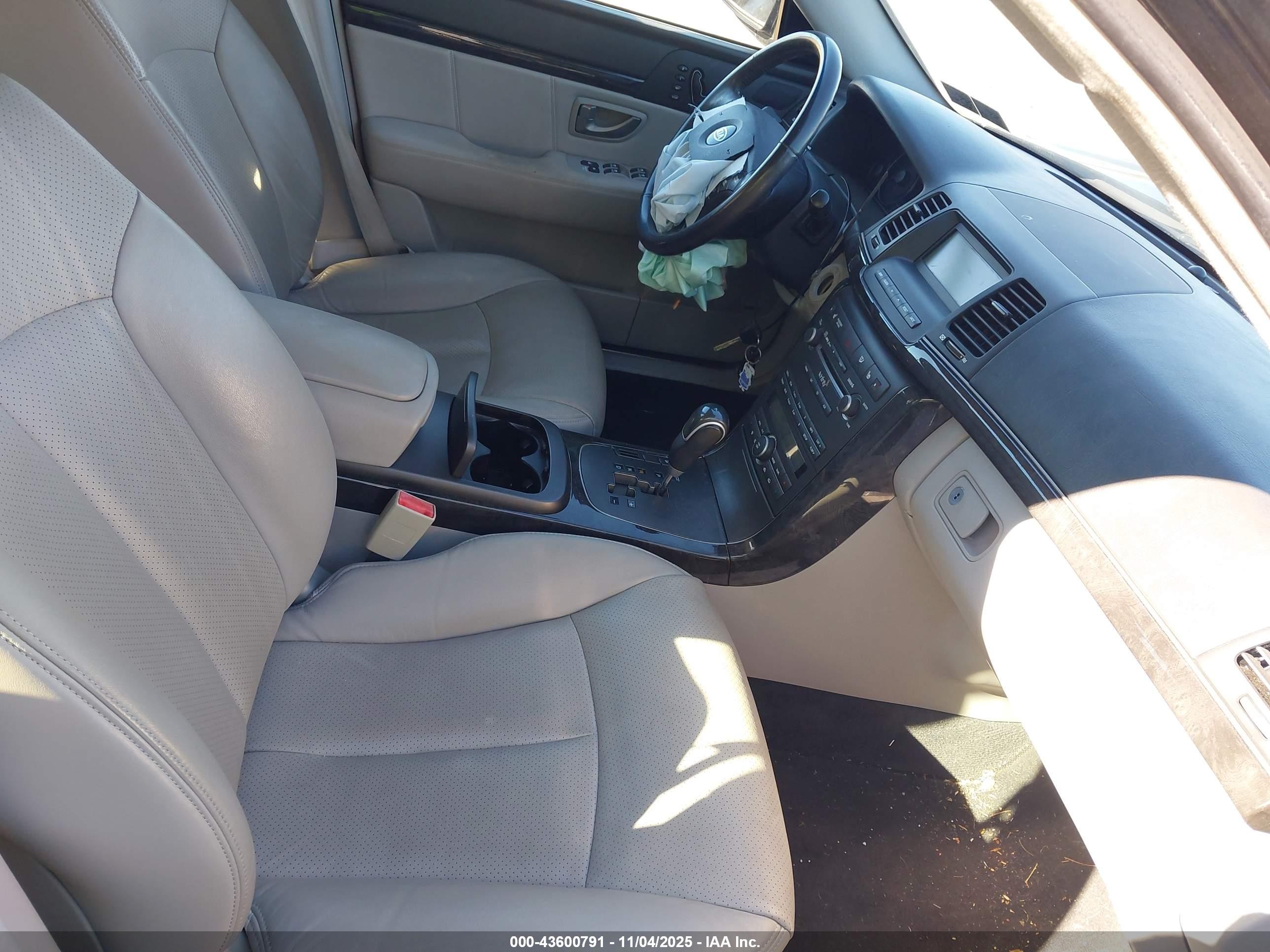 2009 Kia Amanti   Black vin: KNALD225395170274