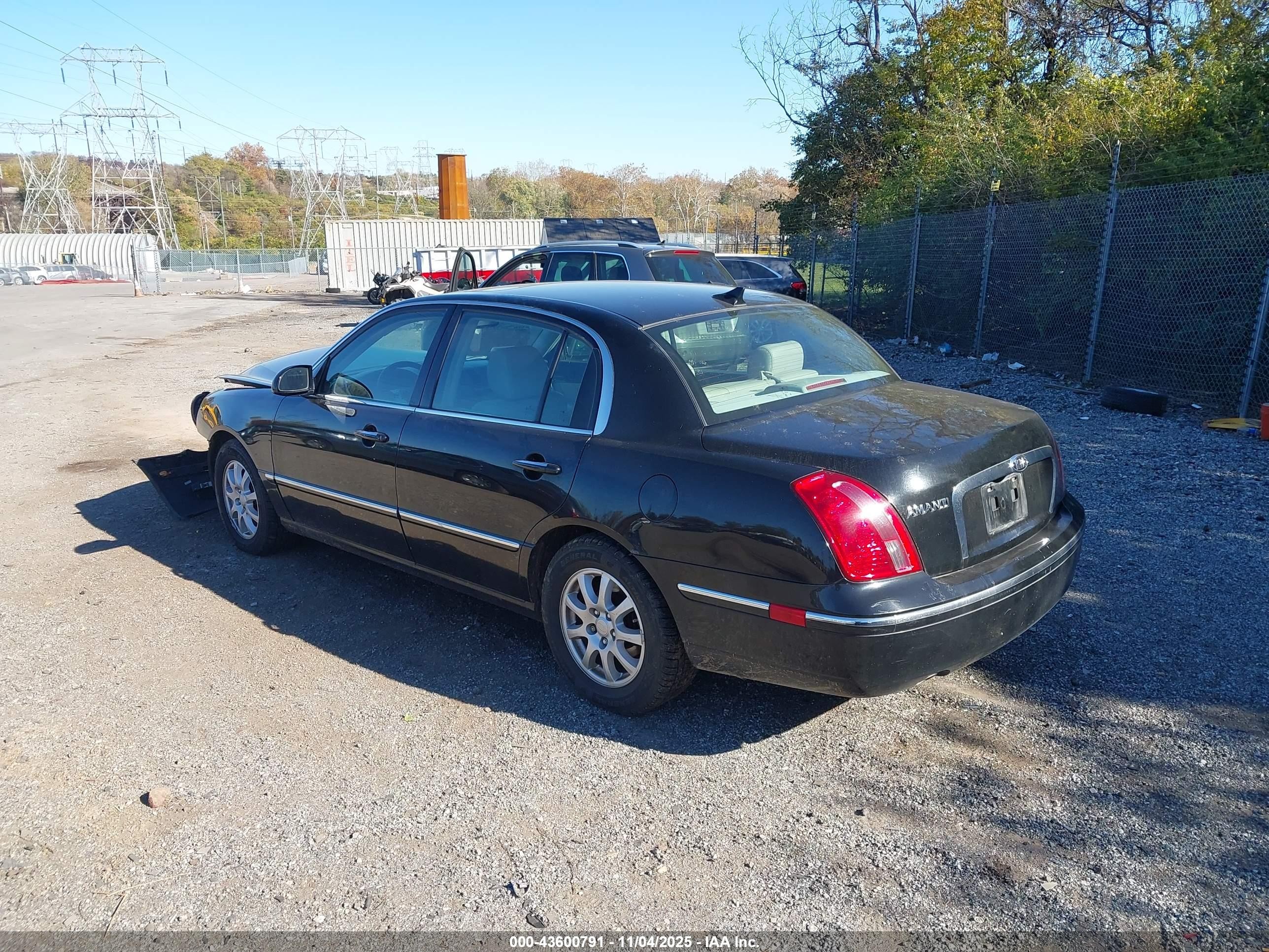 2009 Kia Amanti   Black vin: KNALD225395170274
