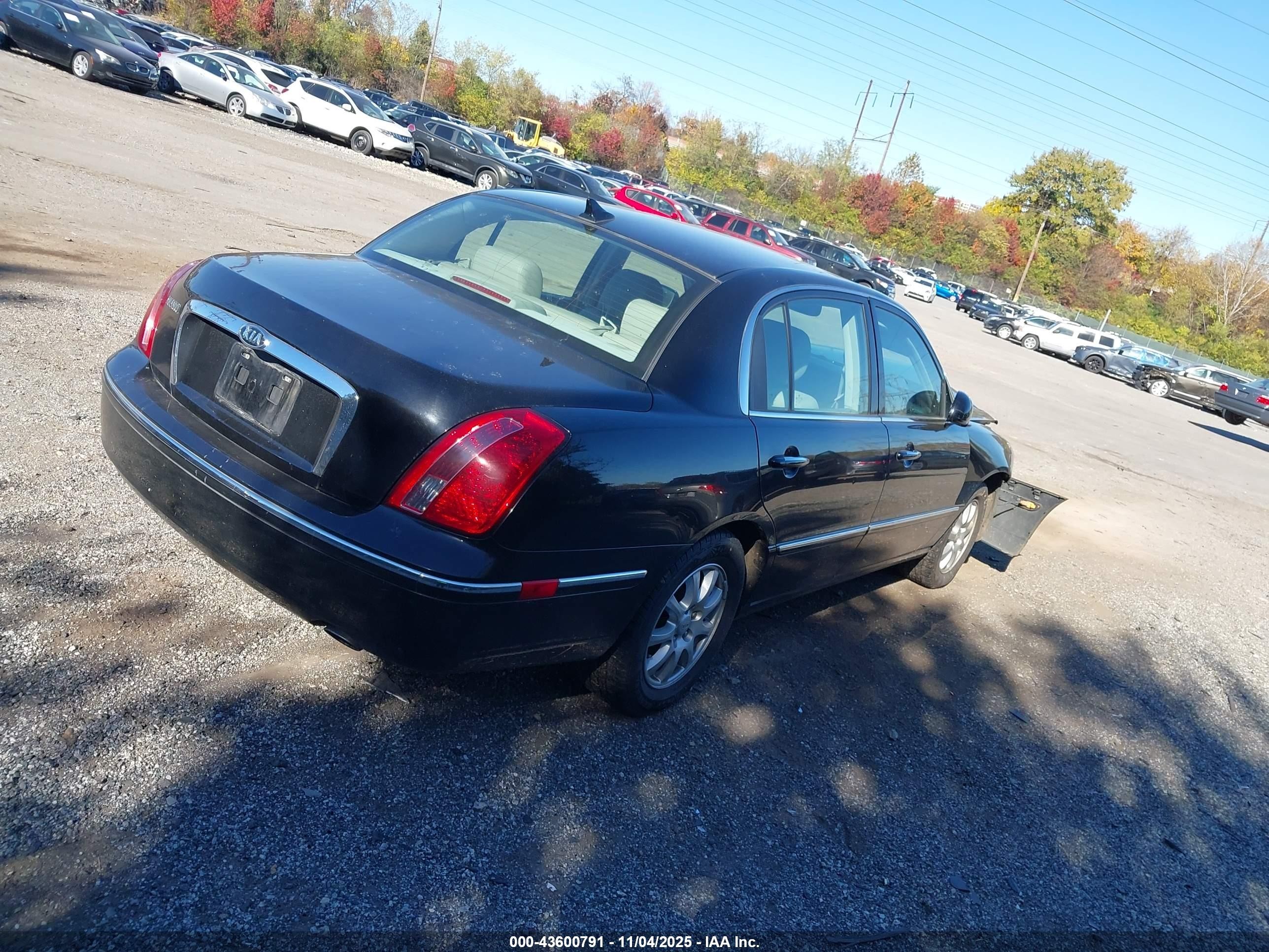 2009 Kia Amanti   Black vin: KNALD225395170274