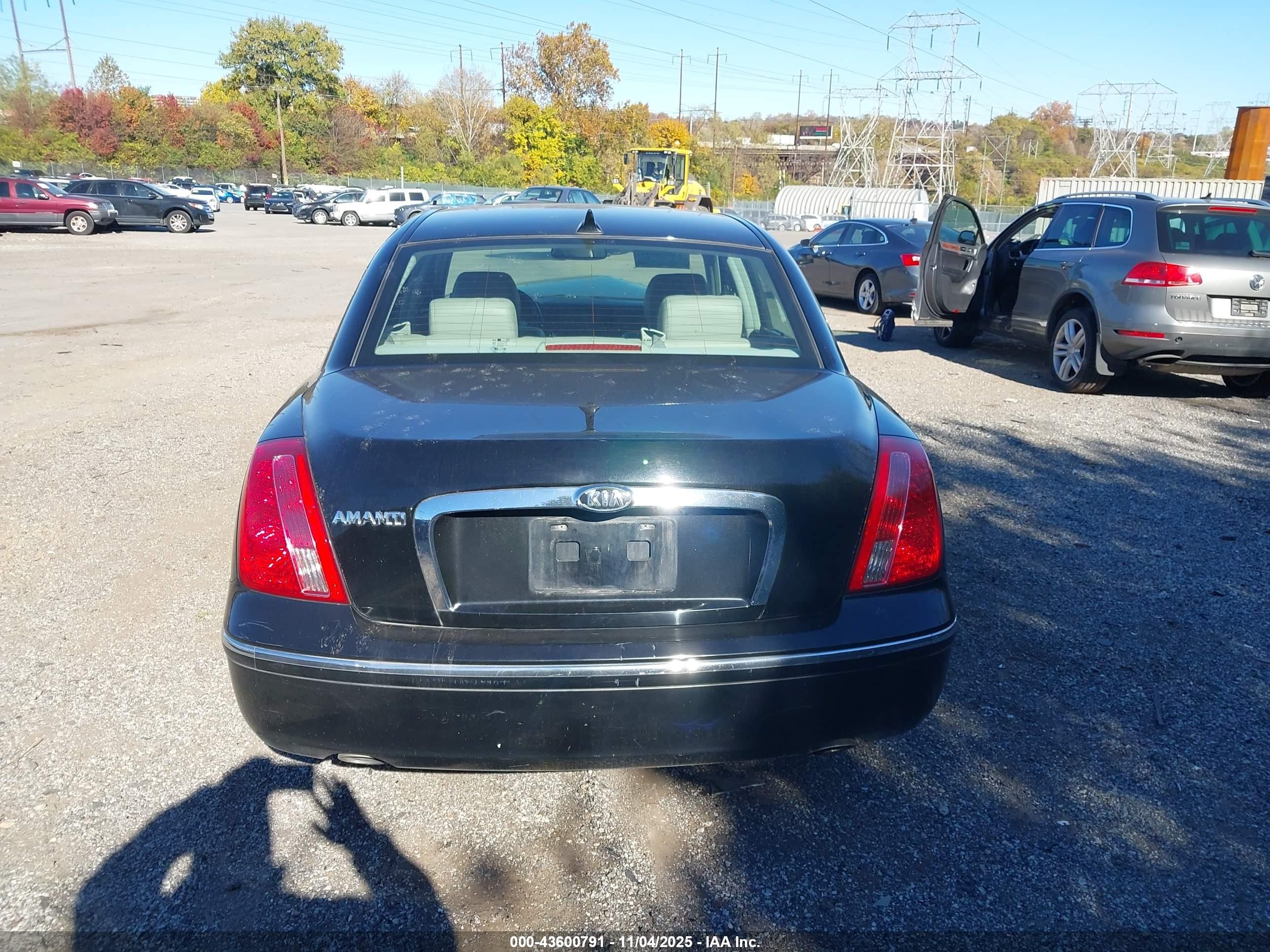 2009 Kia Amanti   Black vin: KNALD225395170274