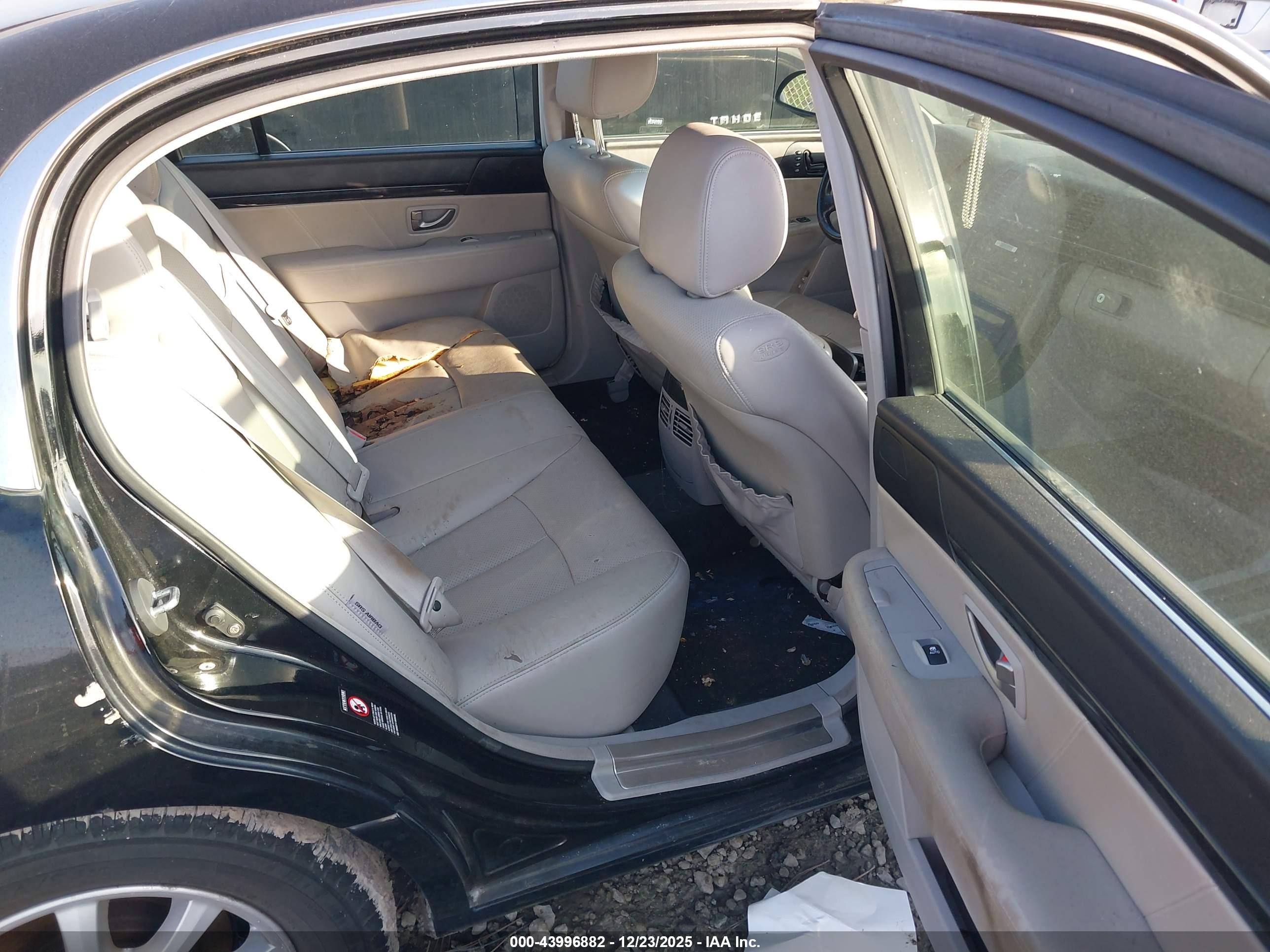 2009 Kia Amanti   Black vin: KNALD225995170148