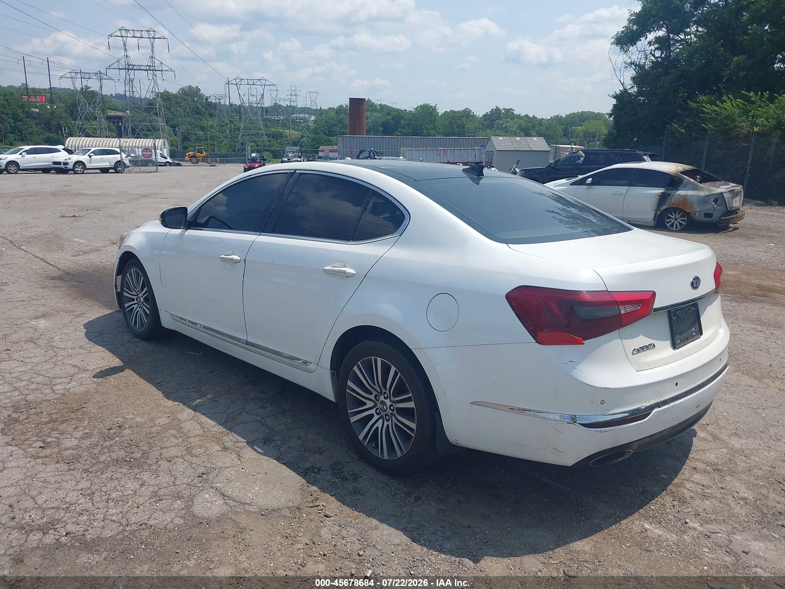 2014 Kia Cadenza Premium Белый vin: KNALN4D70E5143440