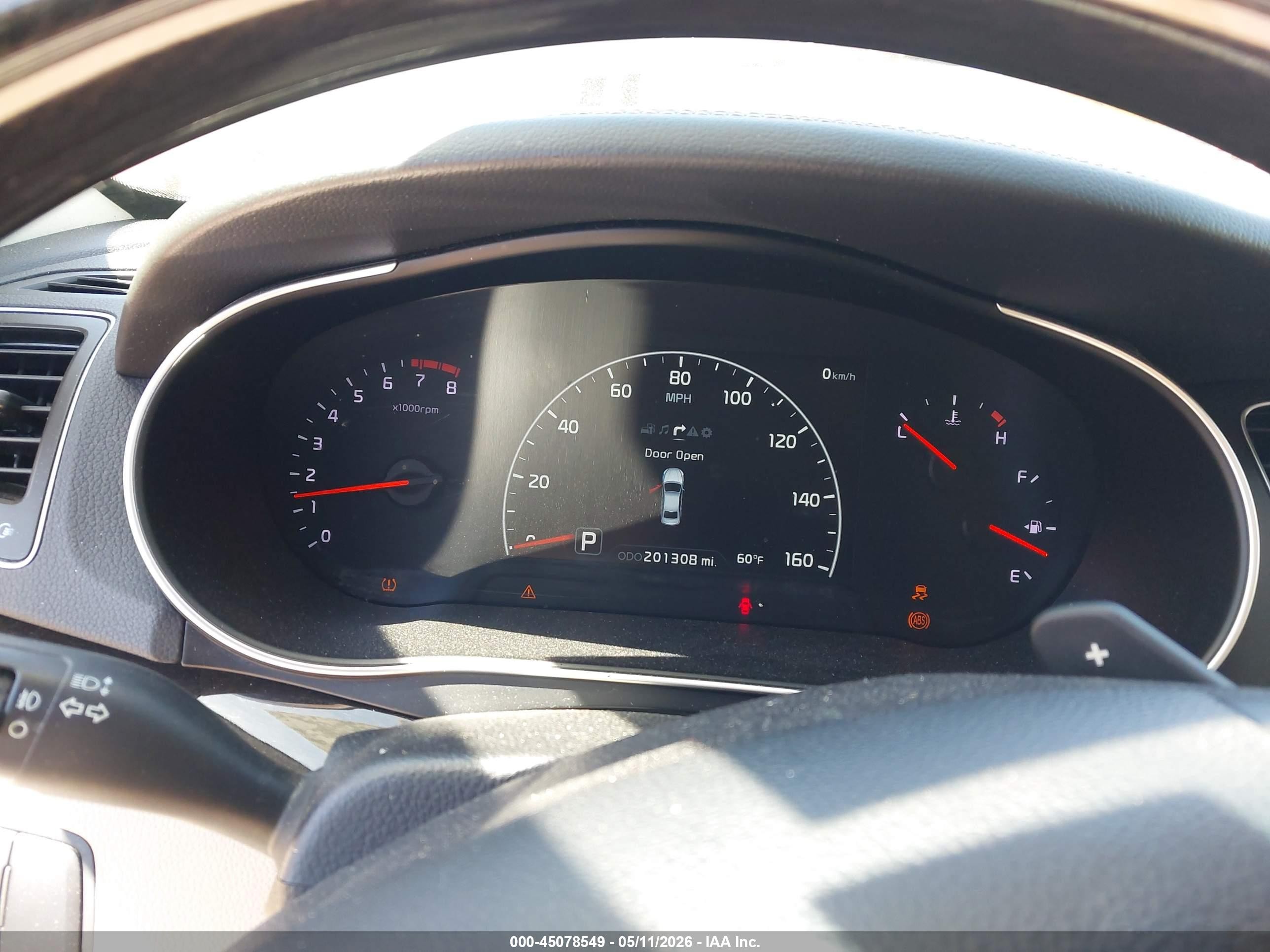2014 Kia Cadenza Premium Gray vin: KNALN4D70E5160738